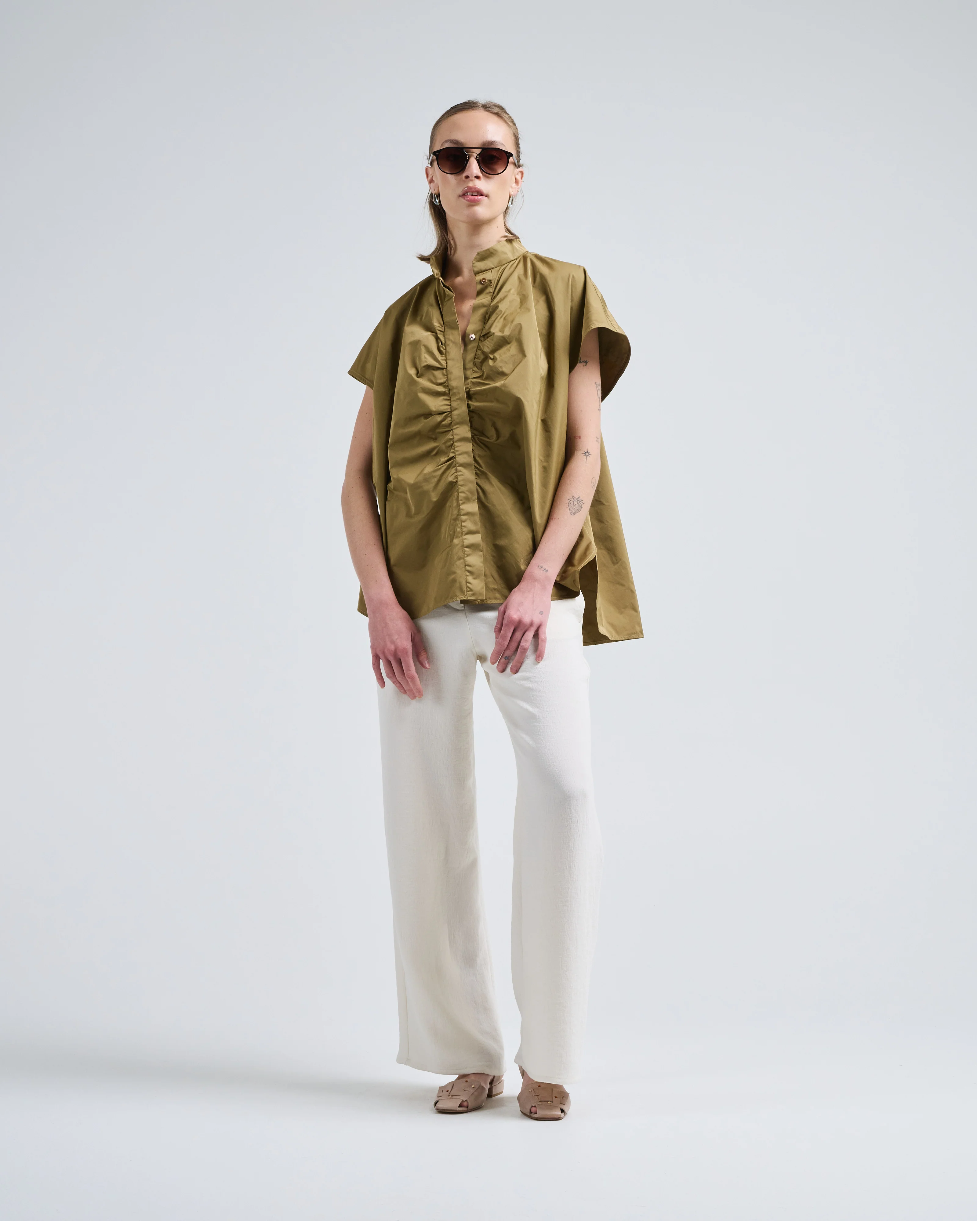 satin ruff cape - Image 3