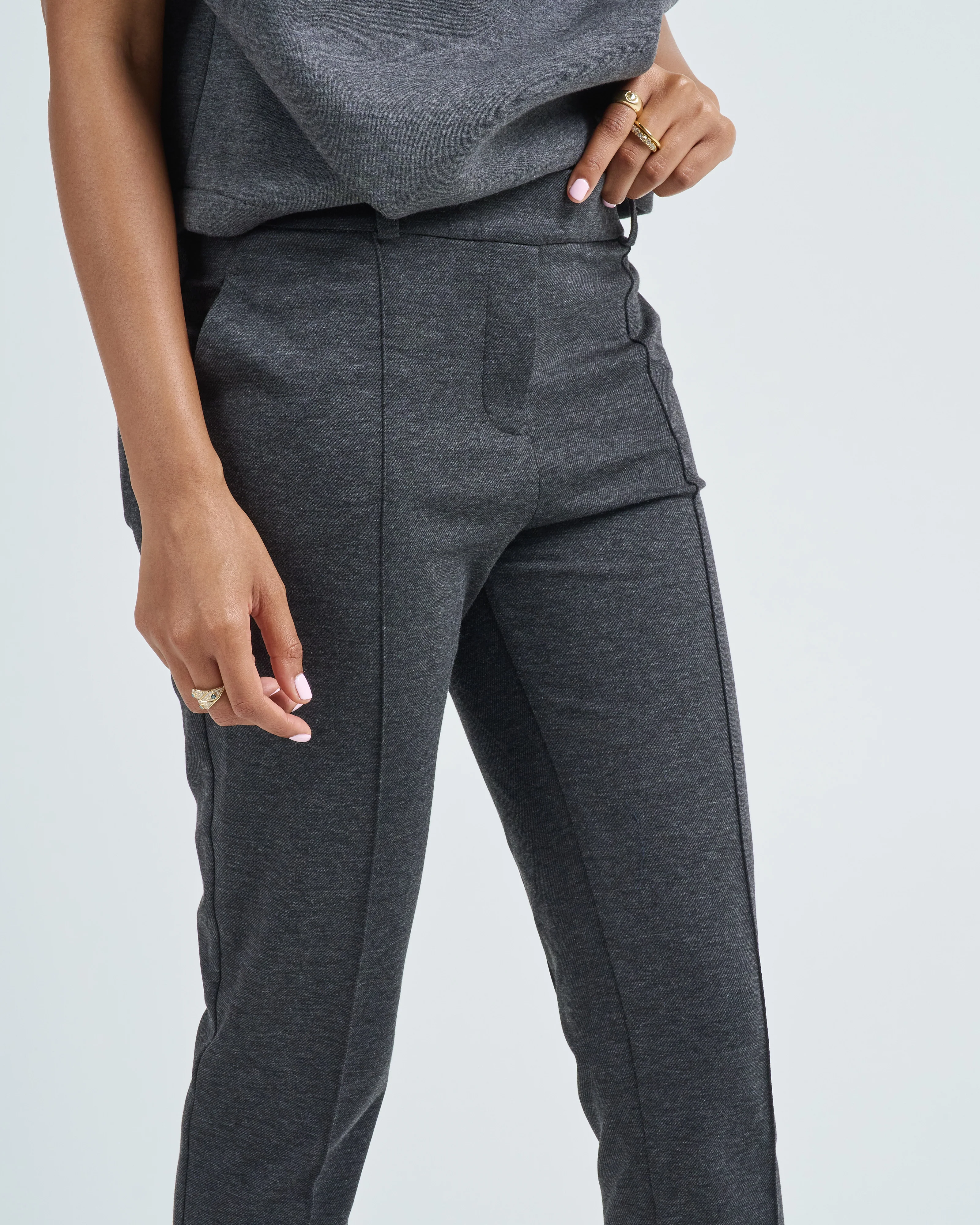tech twill comfy pant - Image 5