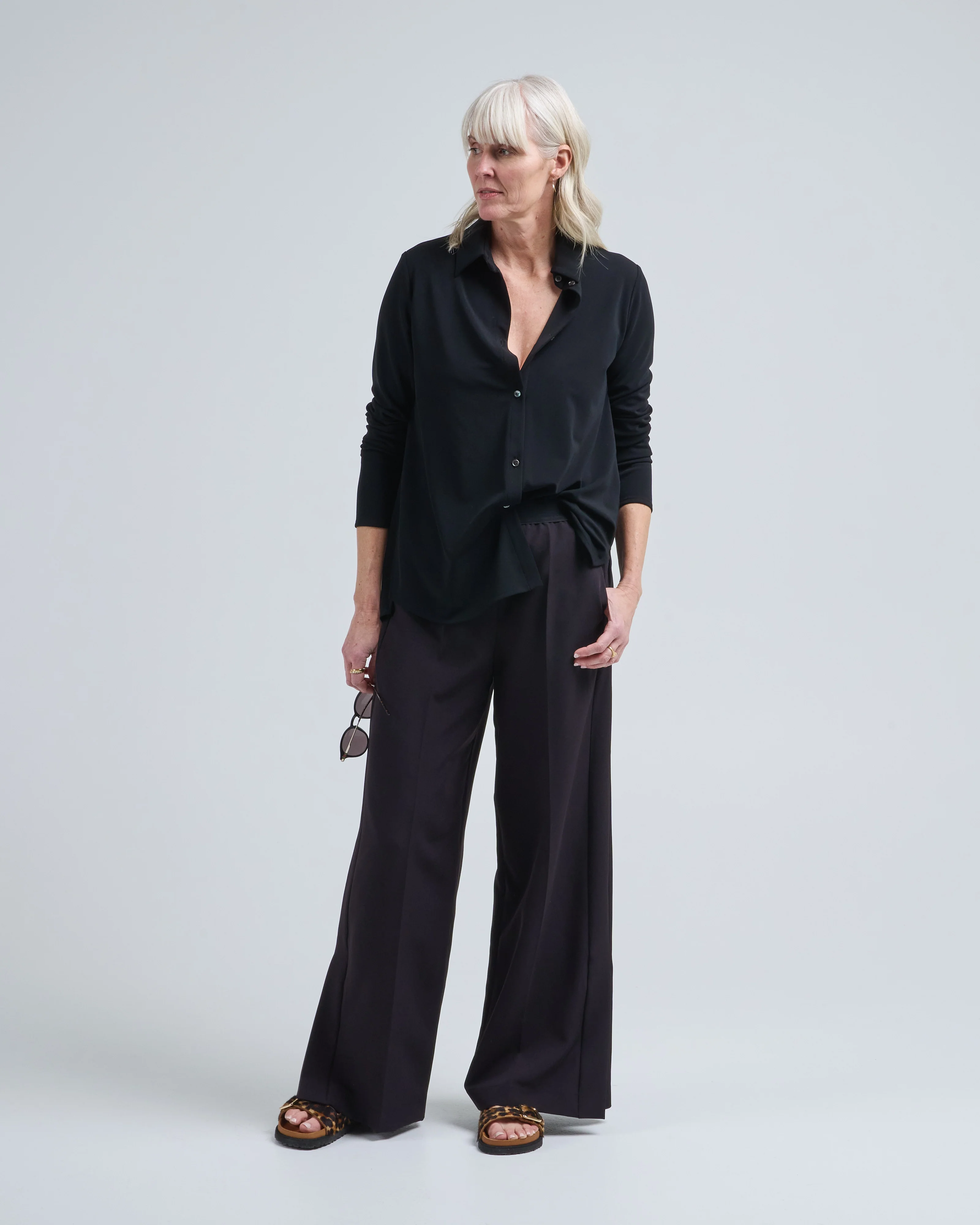 viscose stretch slit flared pants - Image 2