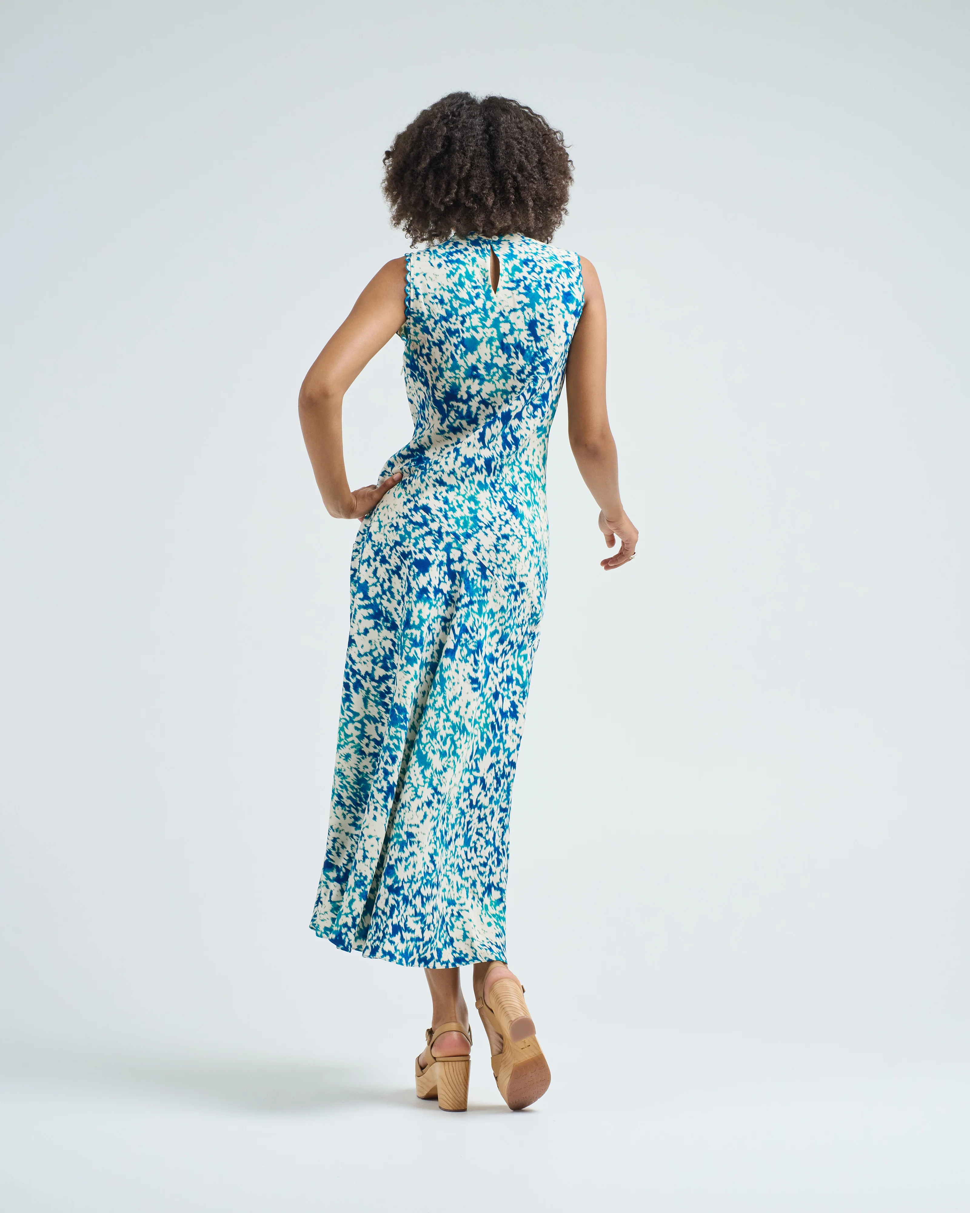 clea sleeveless bias midi dress - Image 4