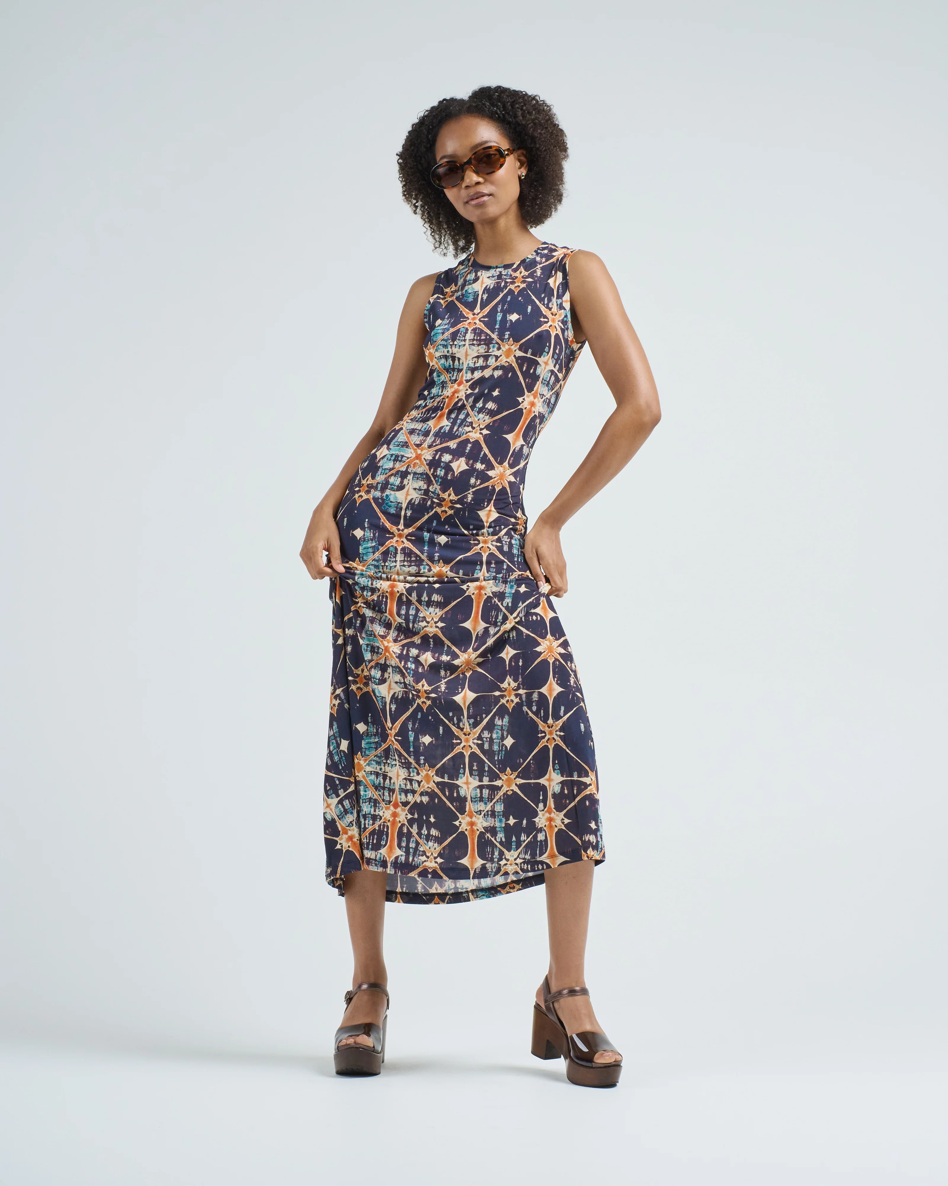 orla sleeveless midi dress - Image 3