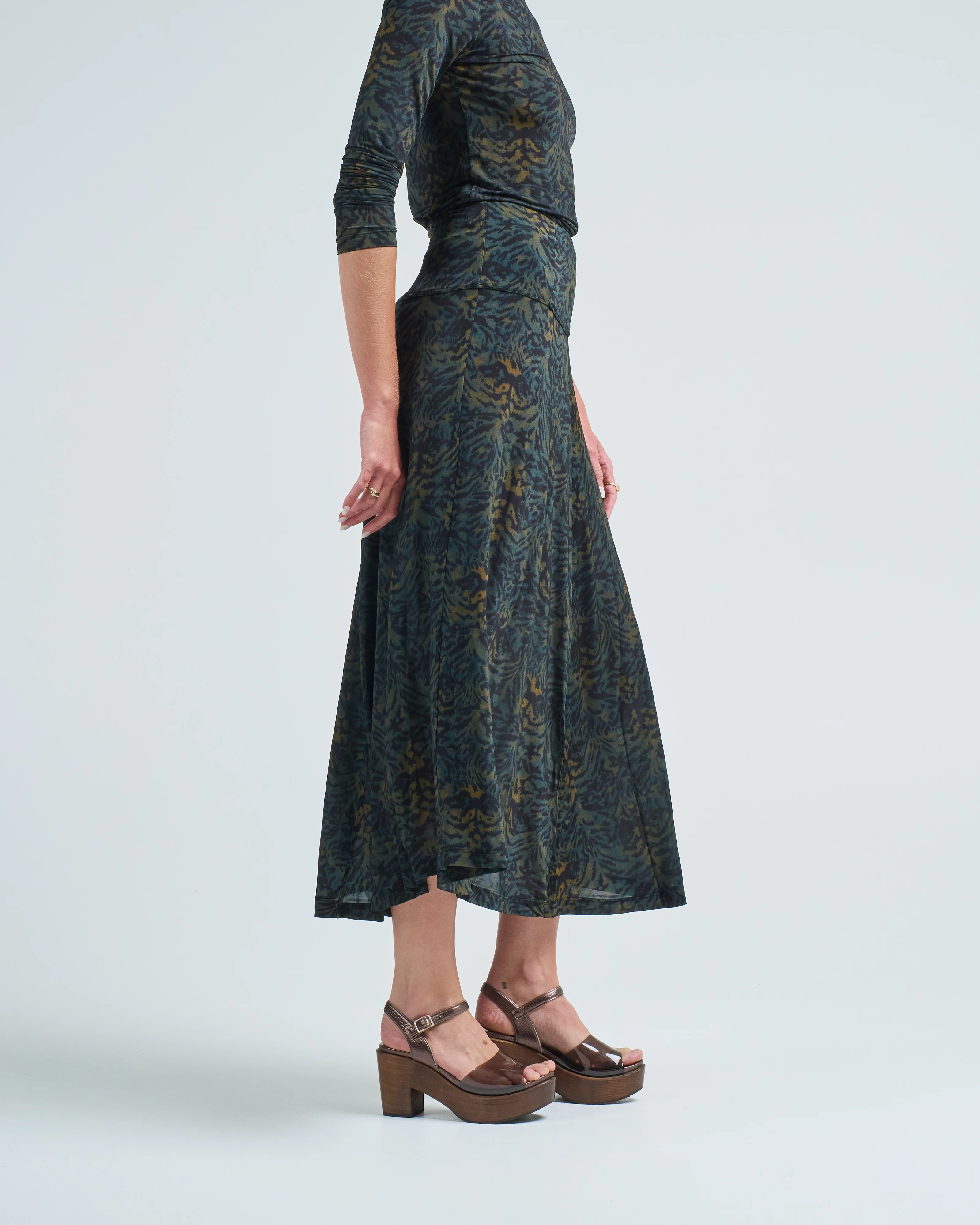 paola jersey high waist midi skirt - Image 3