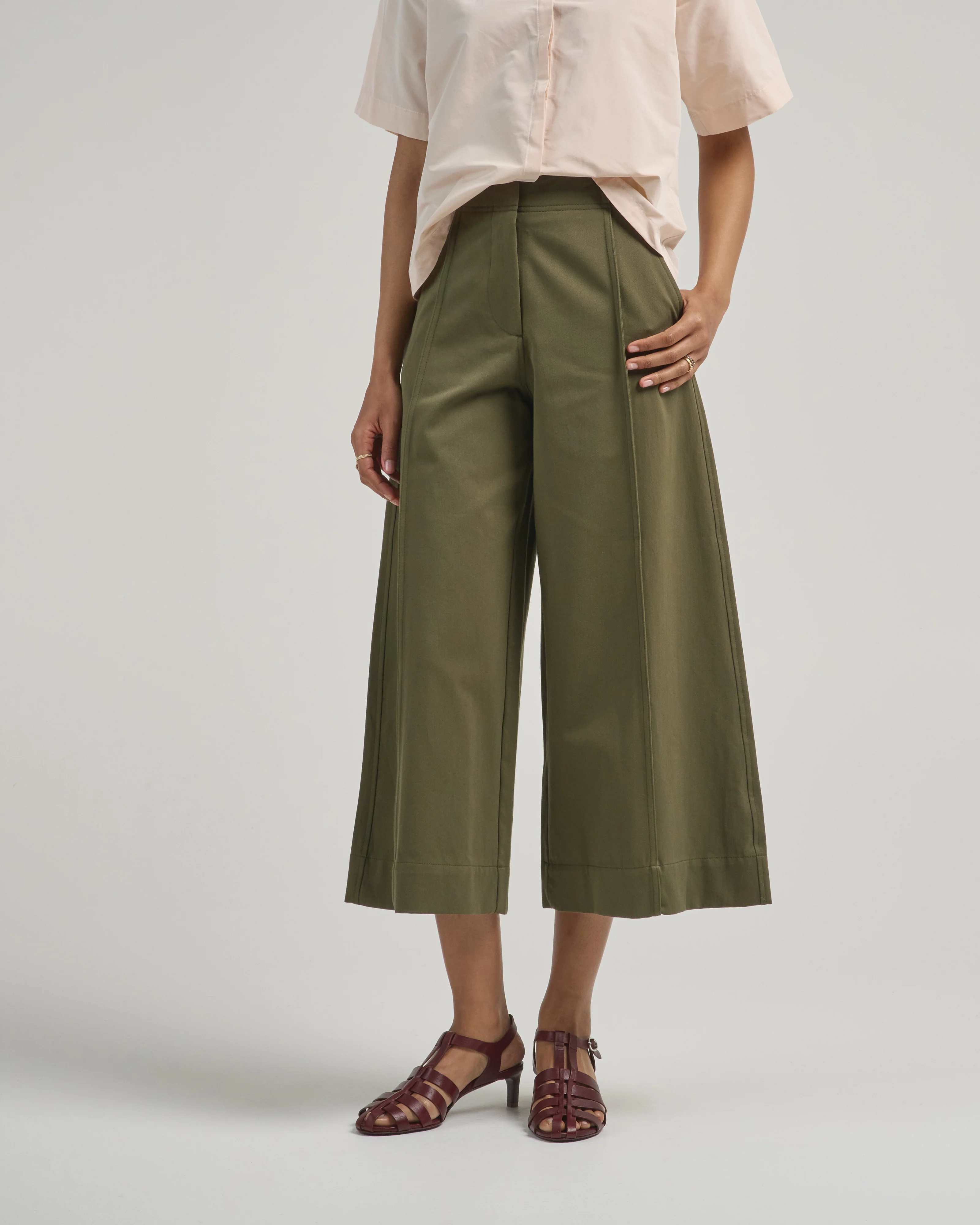 sascha cropped trouser - Image 2