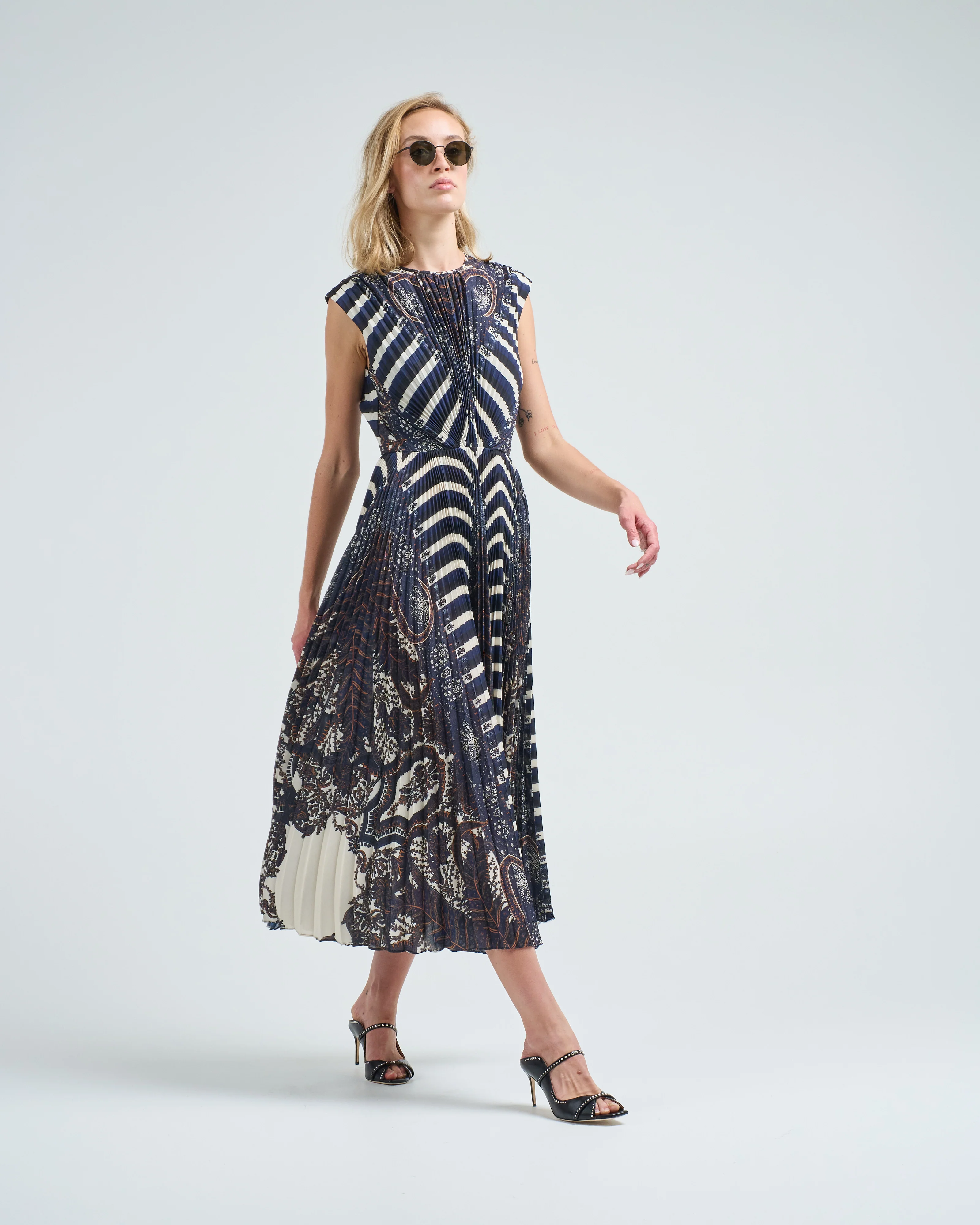 violeta pleated sleeveless midi dress - Image 3
