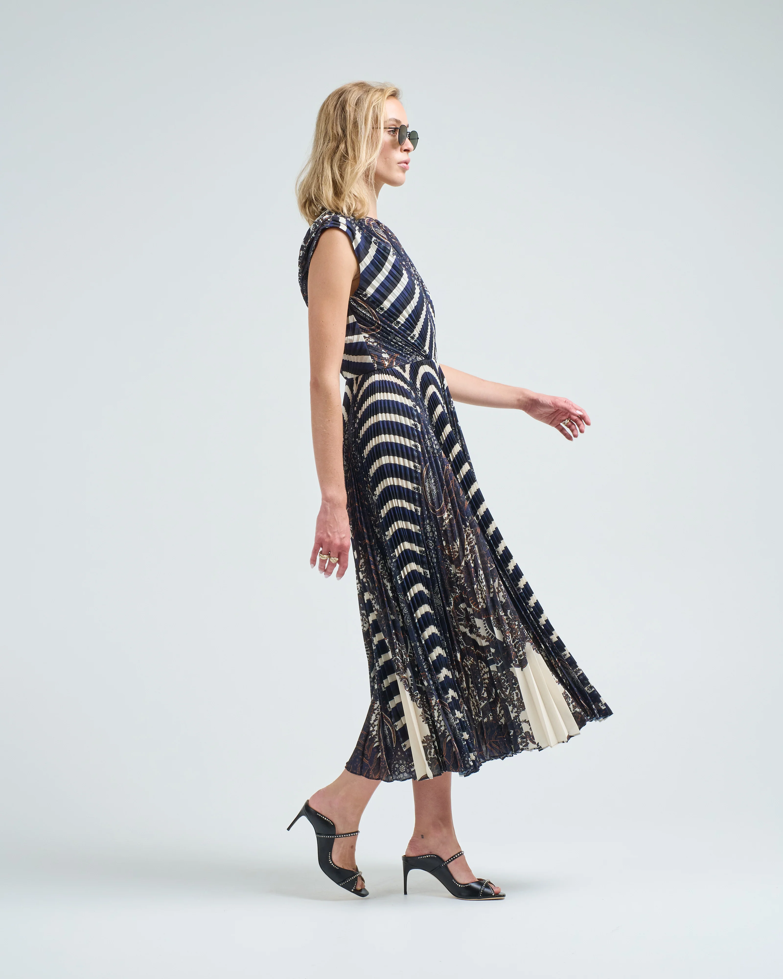 violeta pleated sleeveless midi dress - Image 4