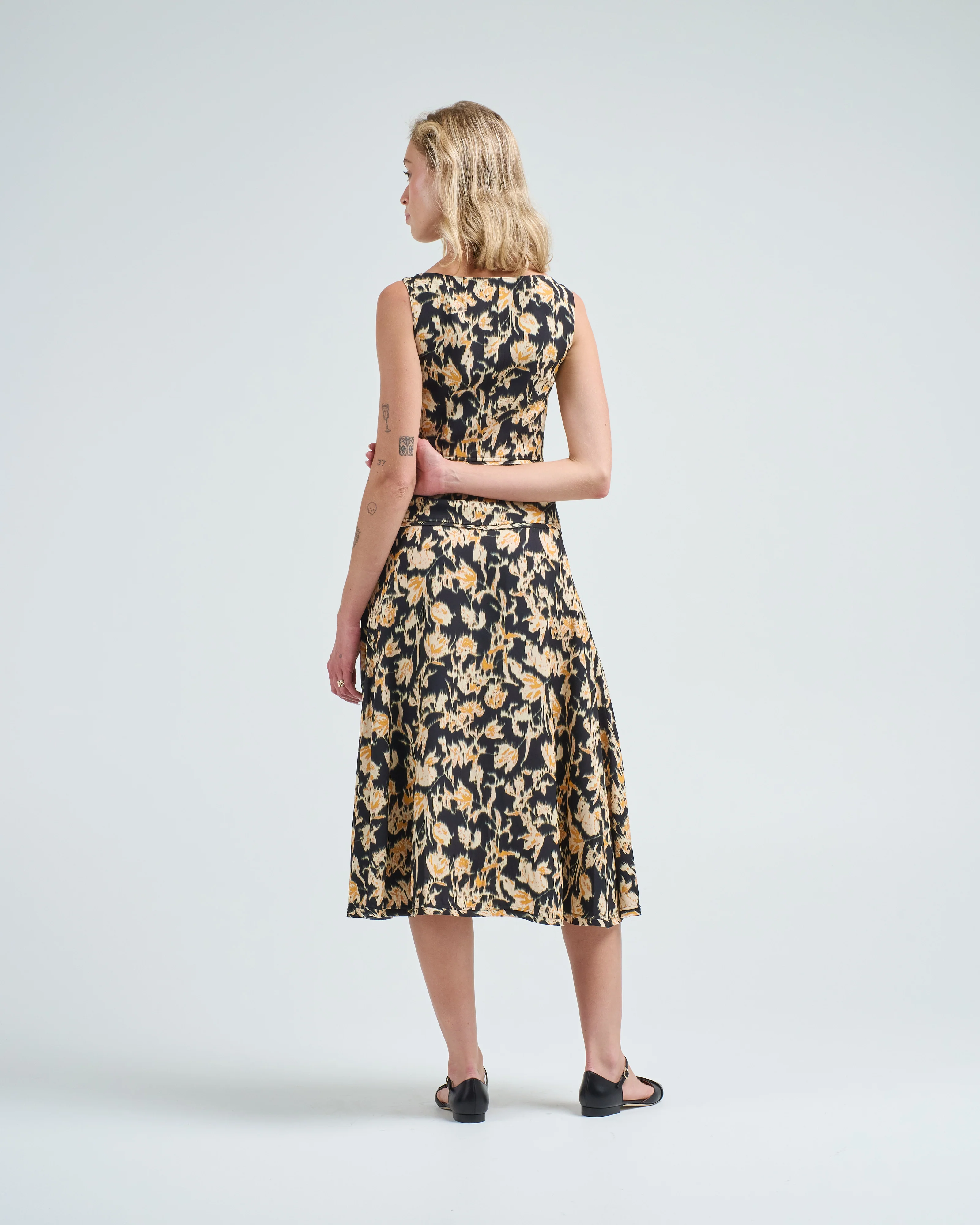 vivi sweetheart neckline midi dress - Image 4