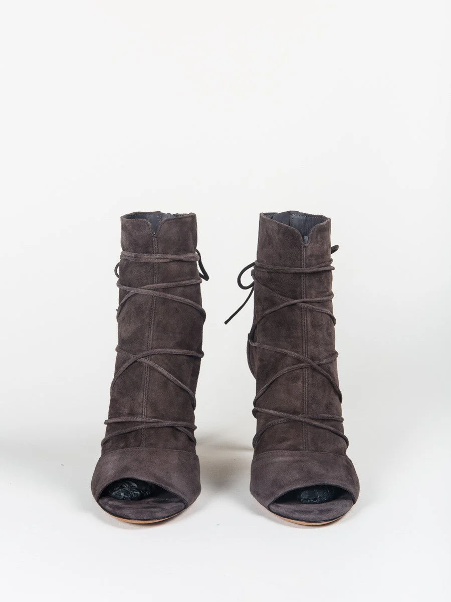 adisa heel - Image 3