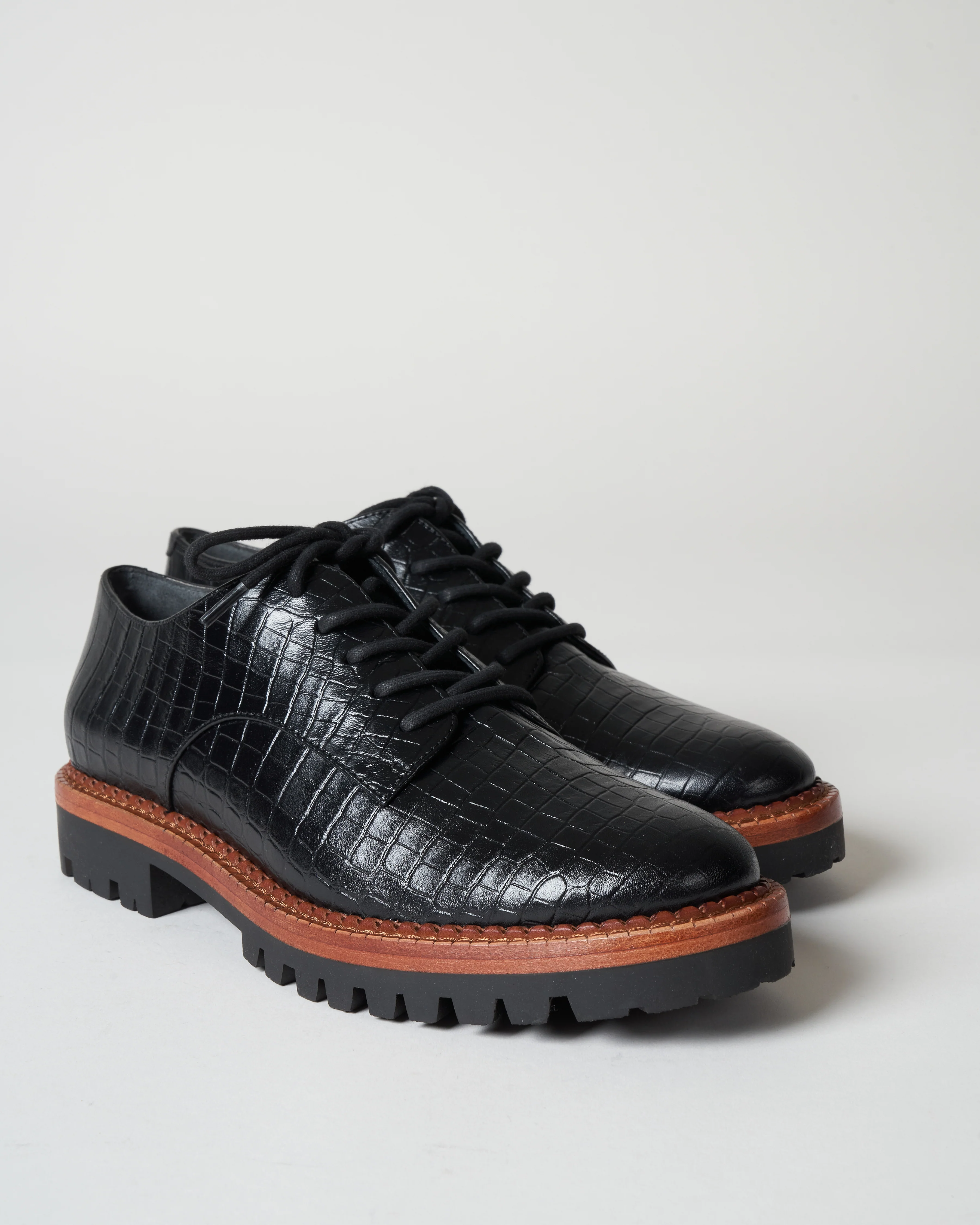 camilla oxford - black babycroc print