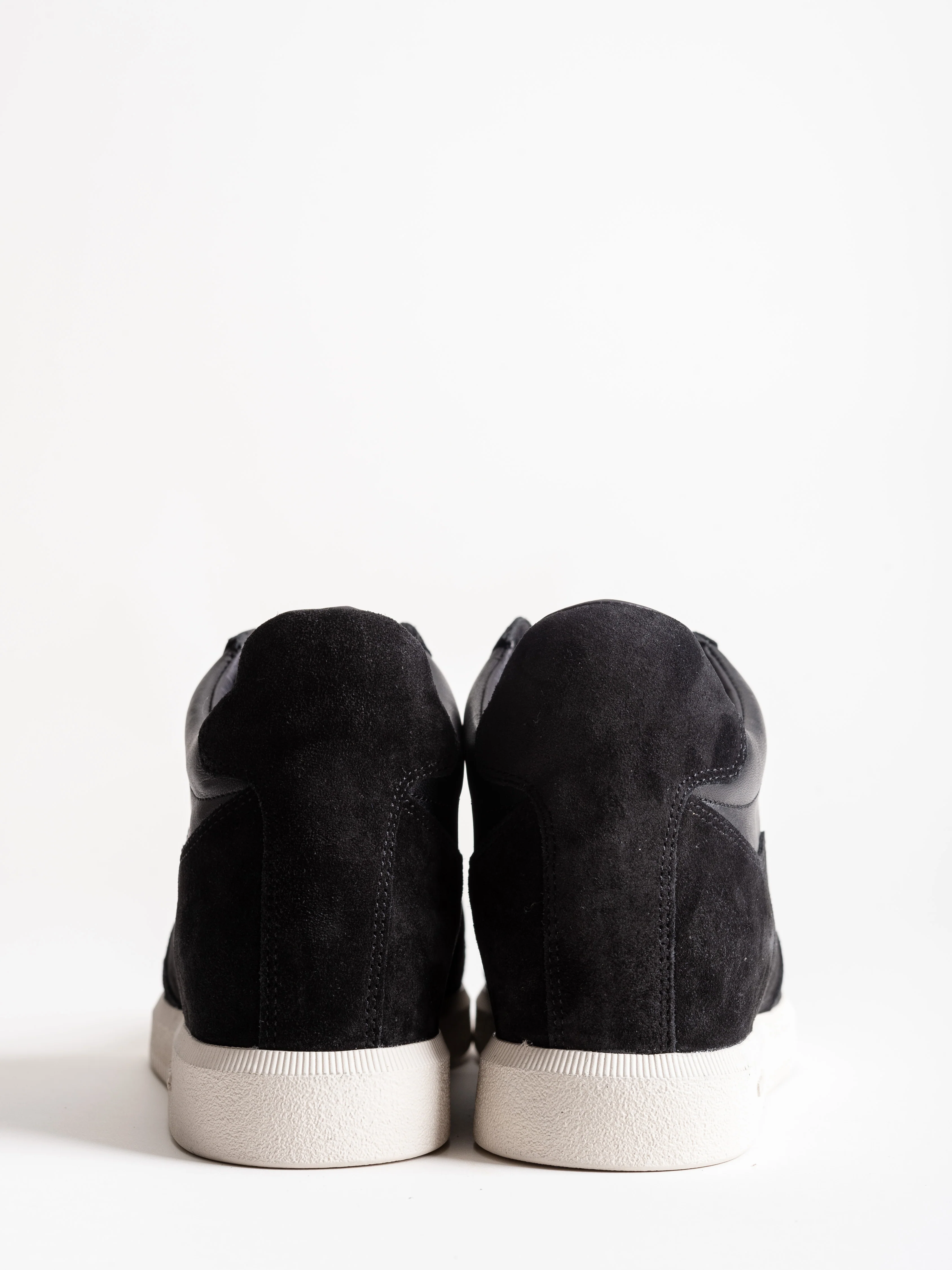 ina sneaker - black suede - Image 5
