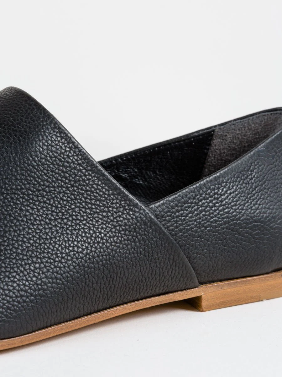 maude loafer - black - Image 5