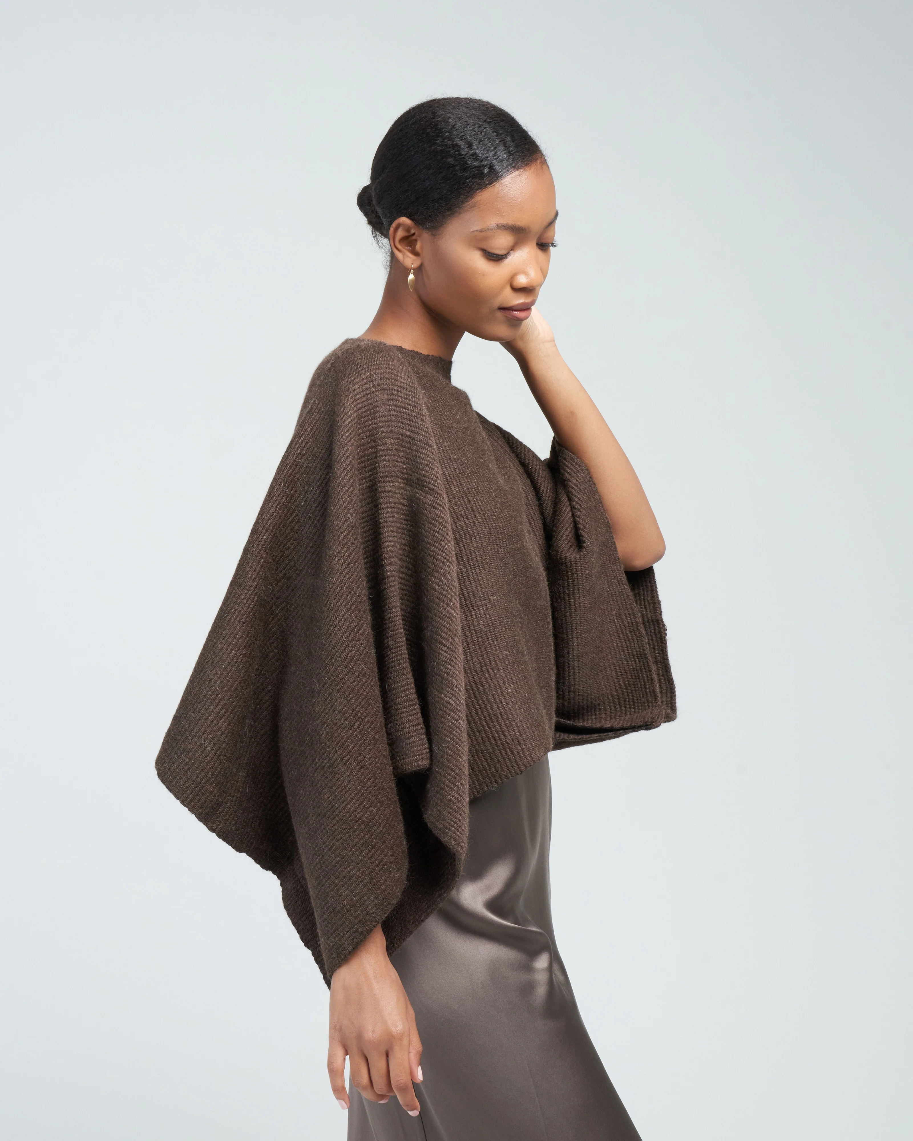 alpaca crop top - chocolate - Image 3
