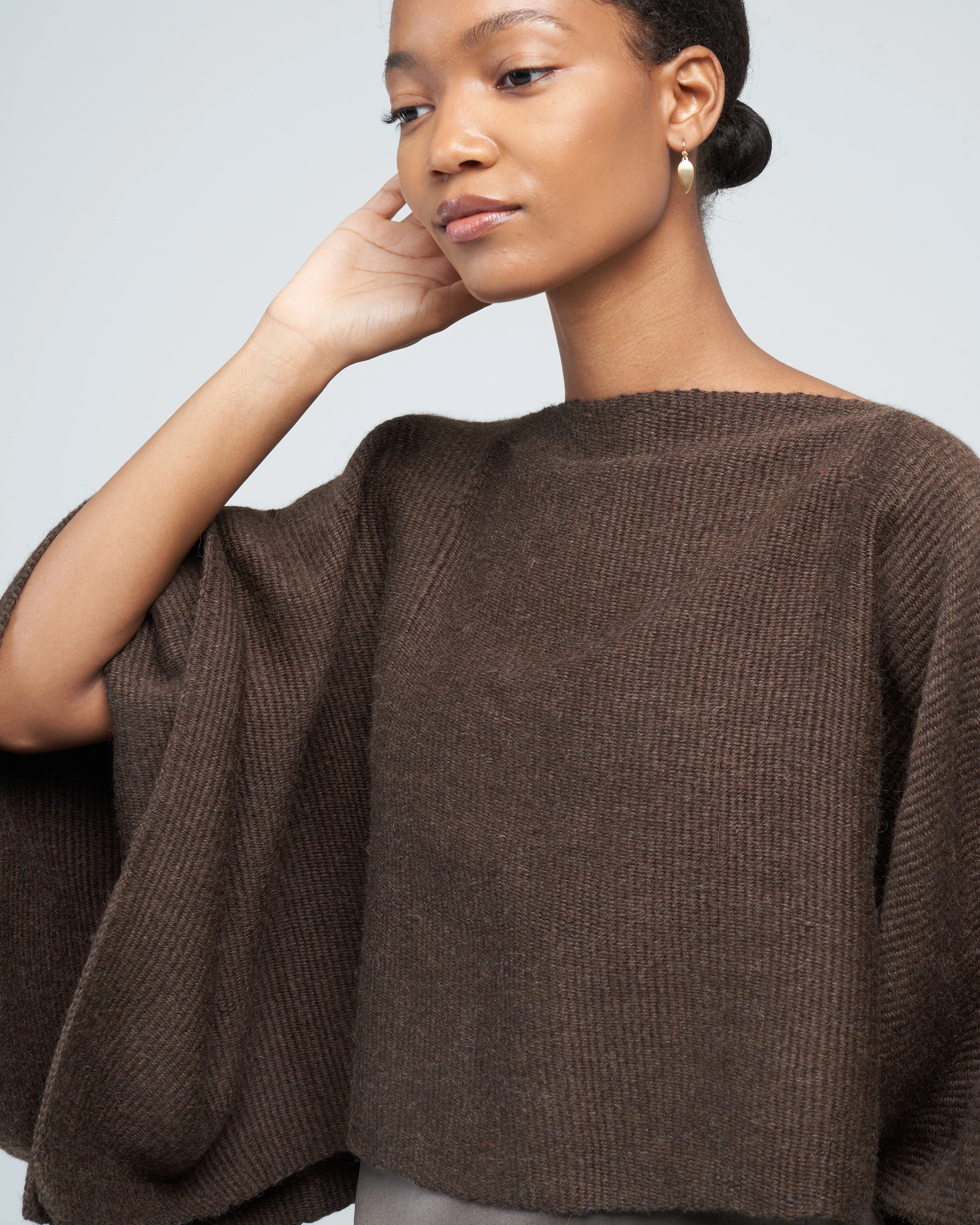 alpaca crop top - chocolate - Image 5