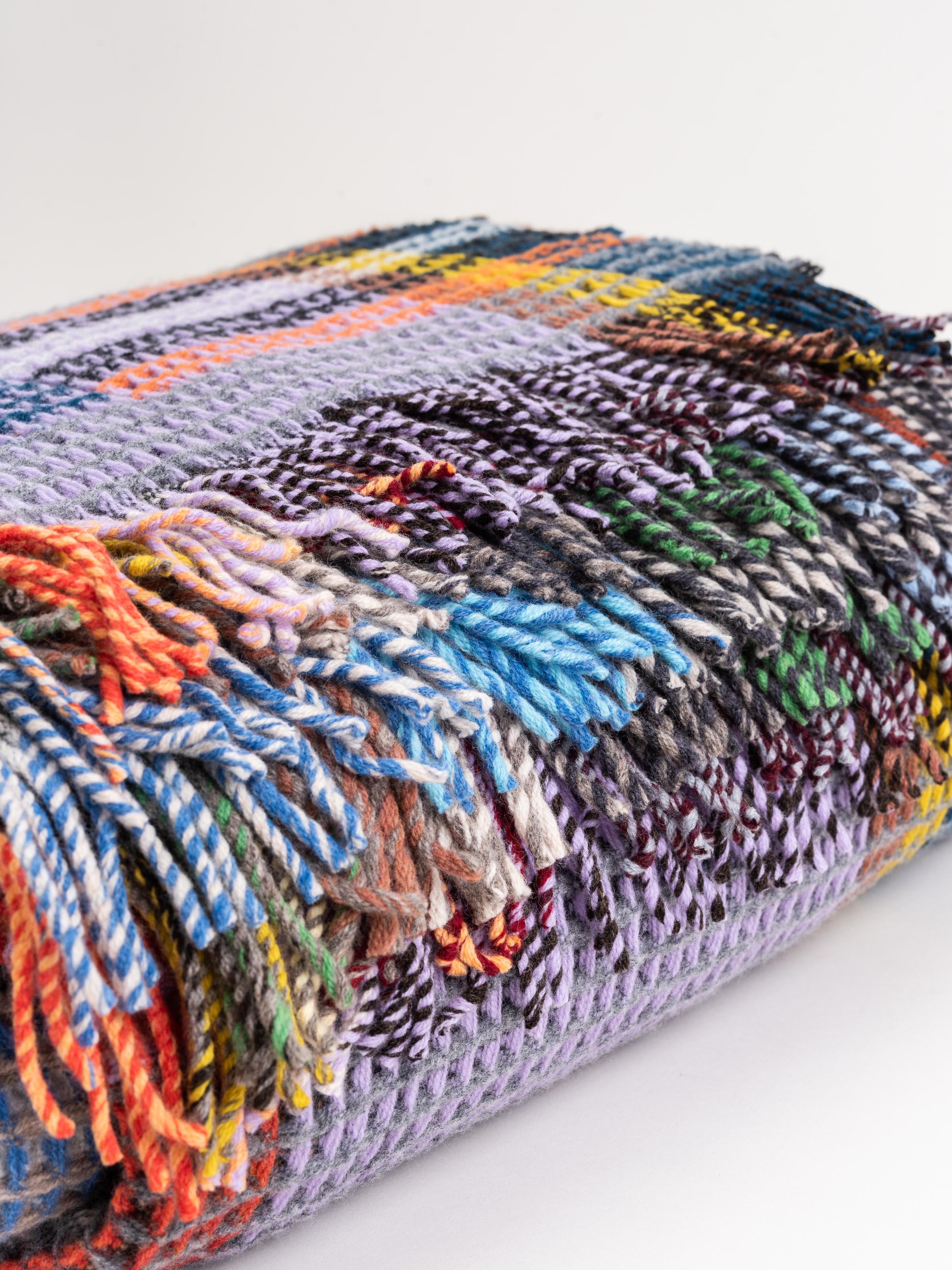brunel large lambswool honeycomb throw - Image 3