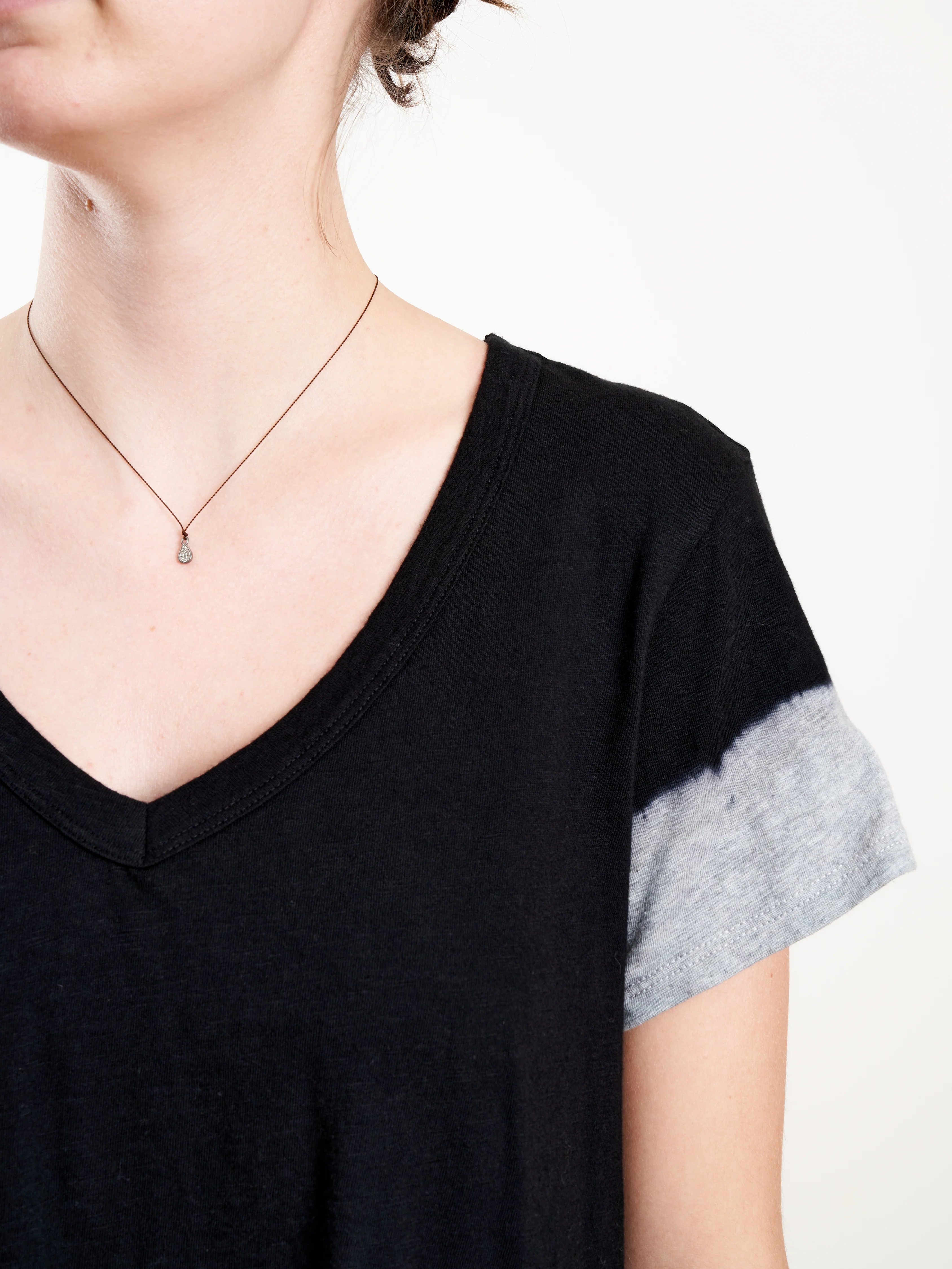 deep v-neck contrast corner tee - blk/grey - Image 7