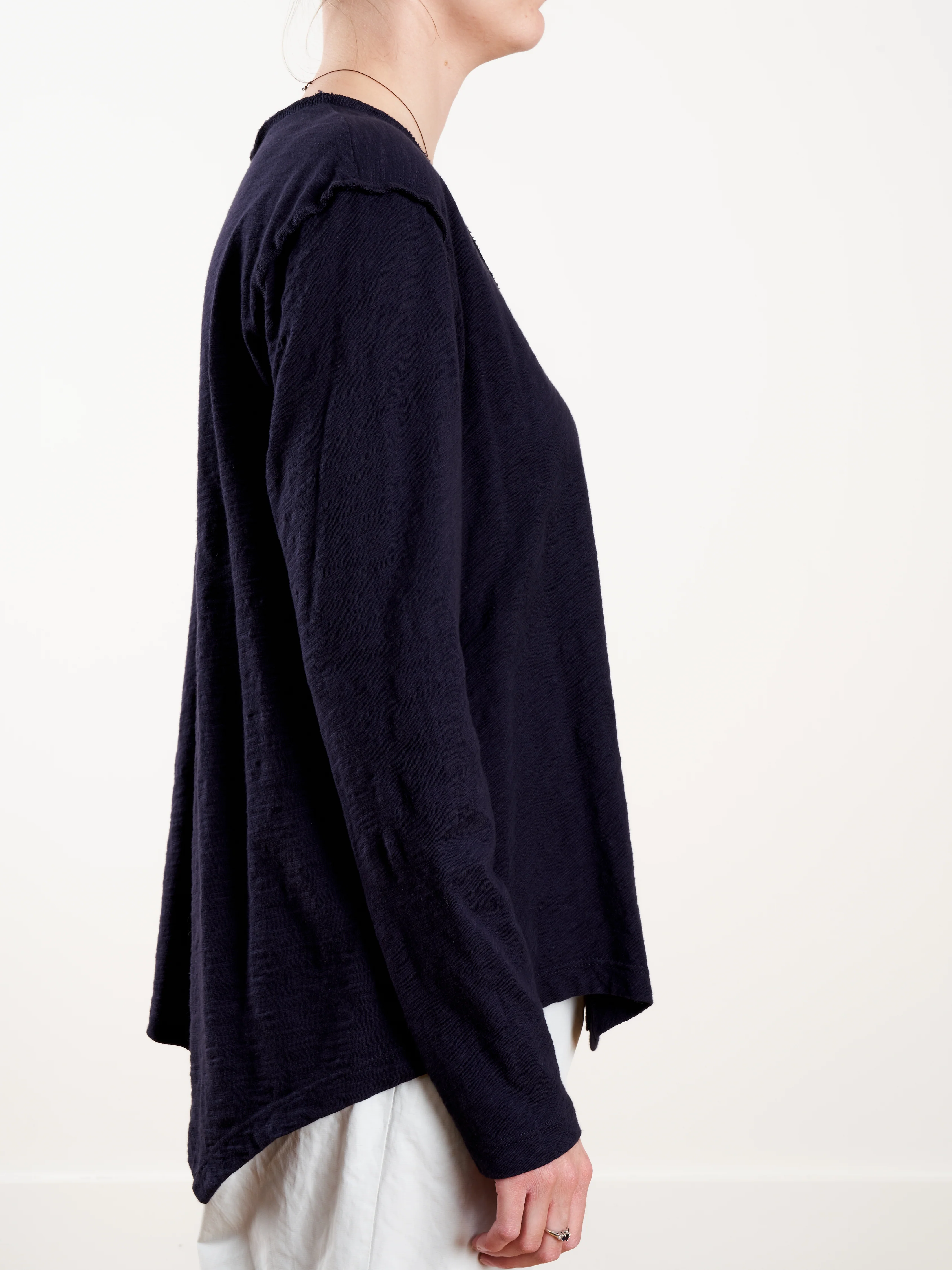 l/s v-neck shrunken slant tee - twilight - Image 4