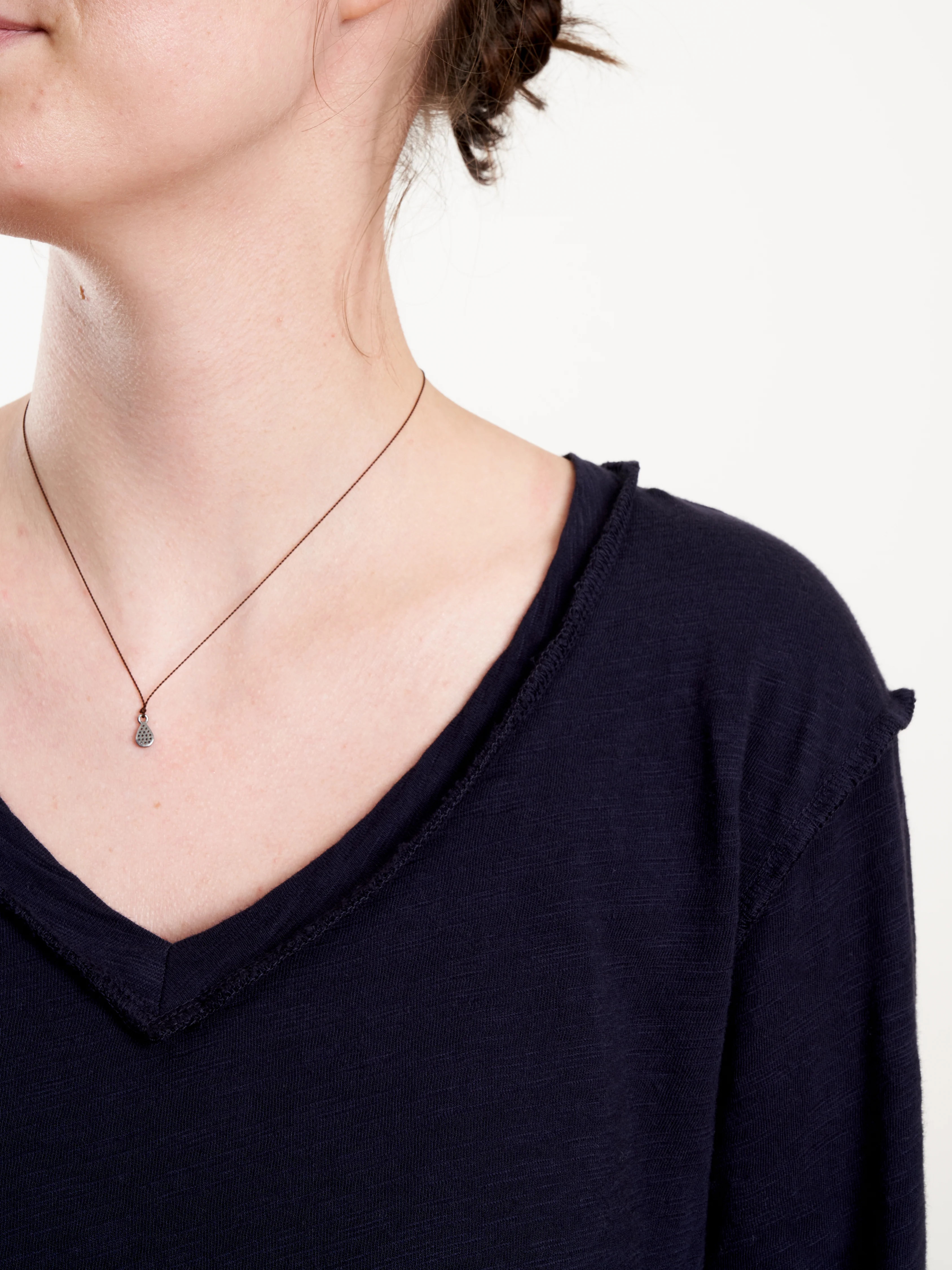 l/s v-neck shrunken slant tee - twilight - Image 7