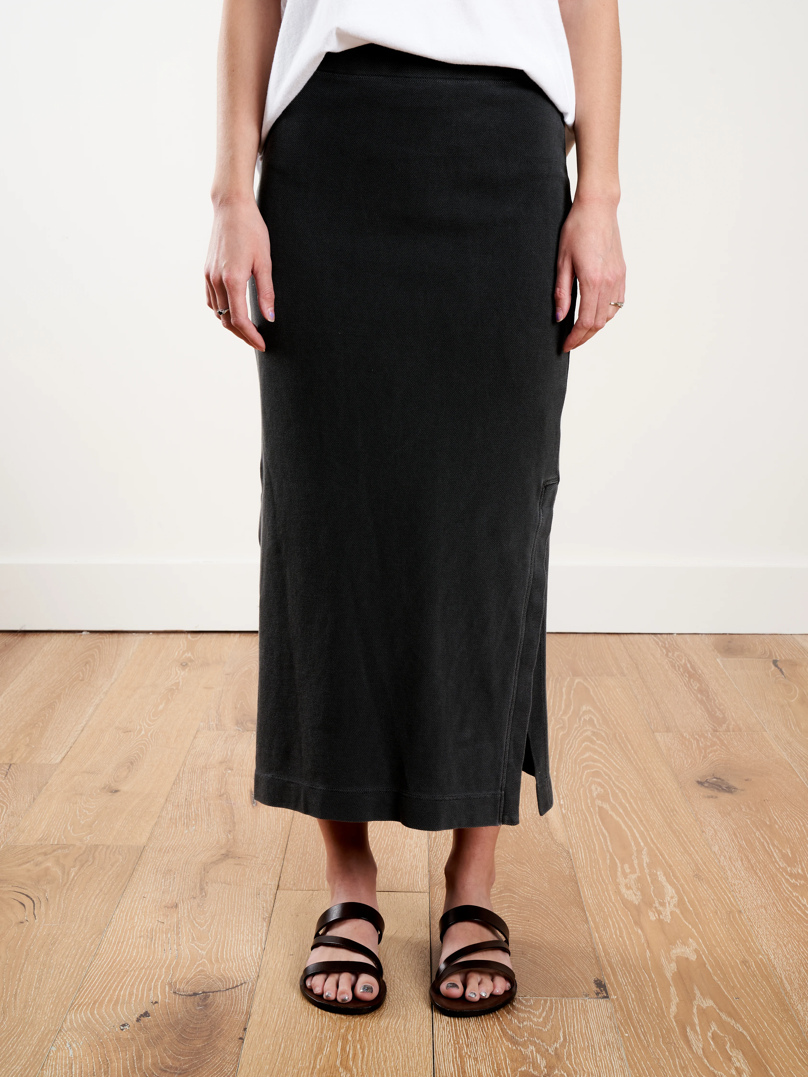 long slit skirt - black - Image 3