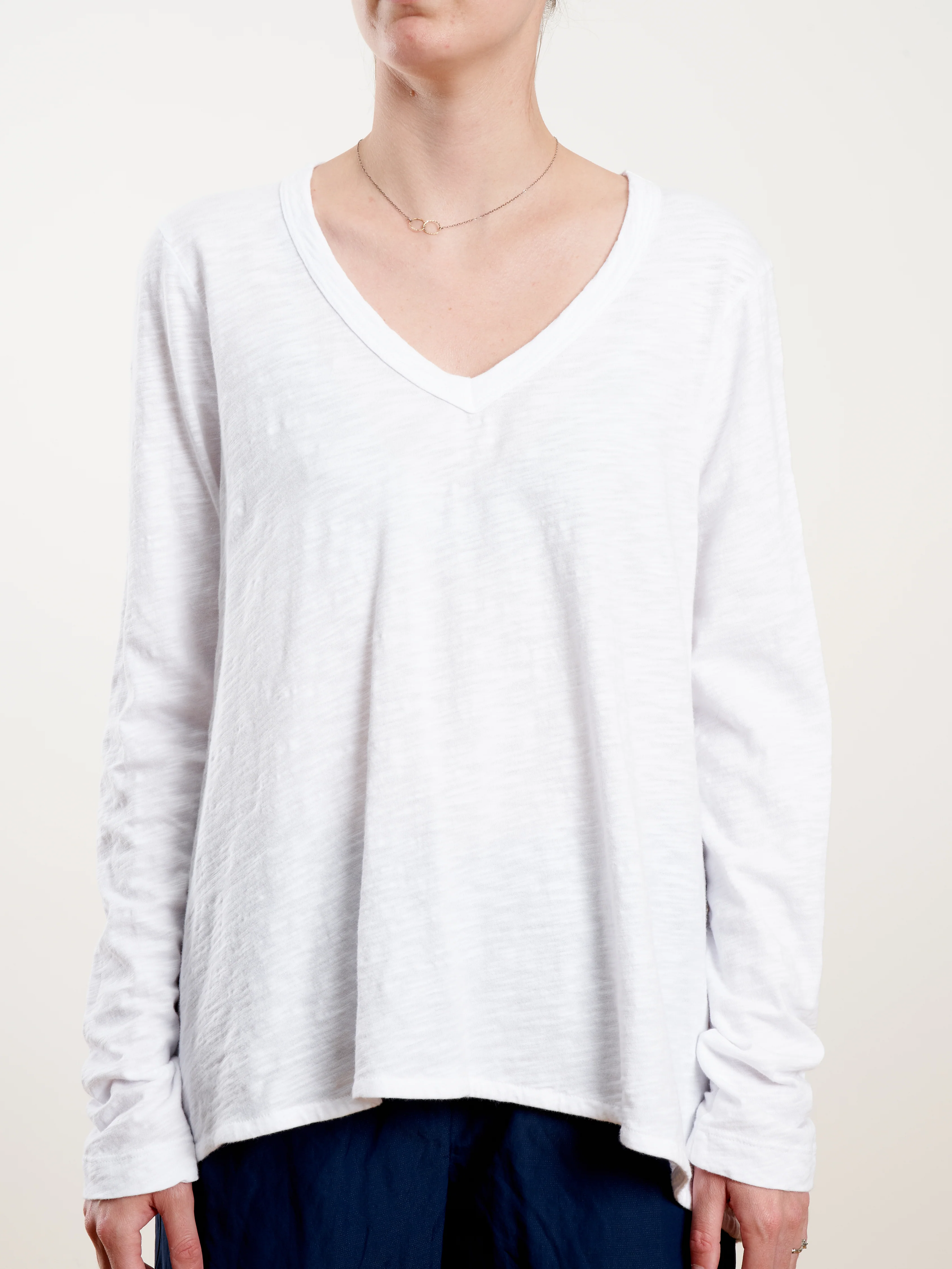 sexy deep vneck shrunken tee - white - Image 4
