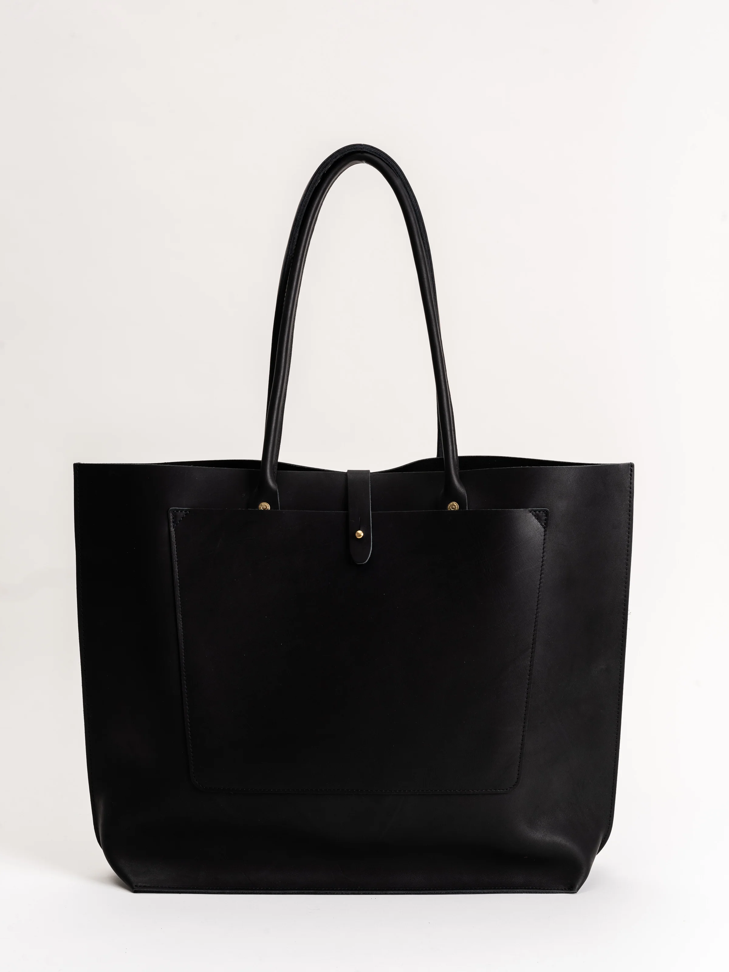structured tote