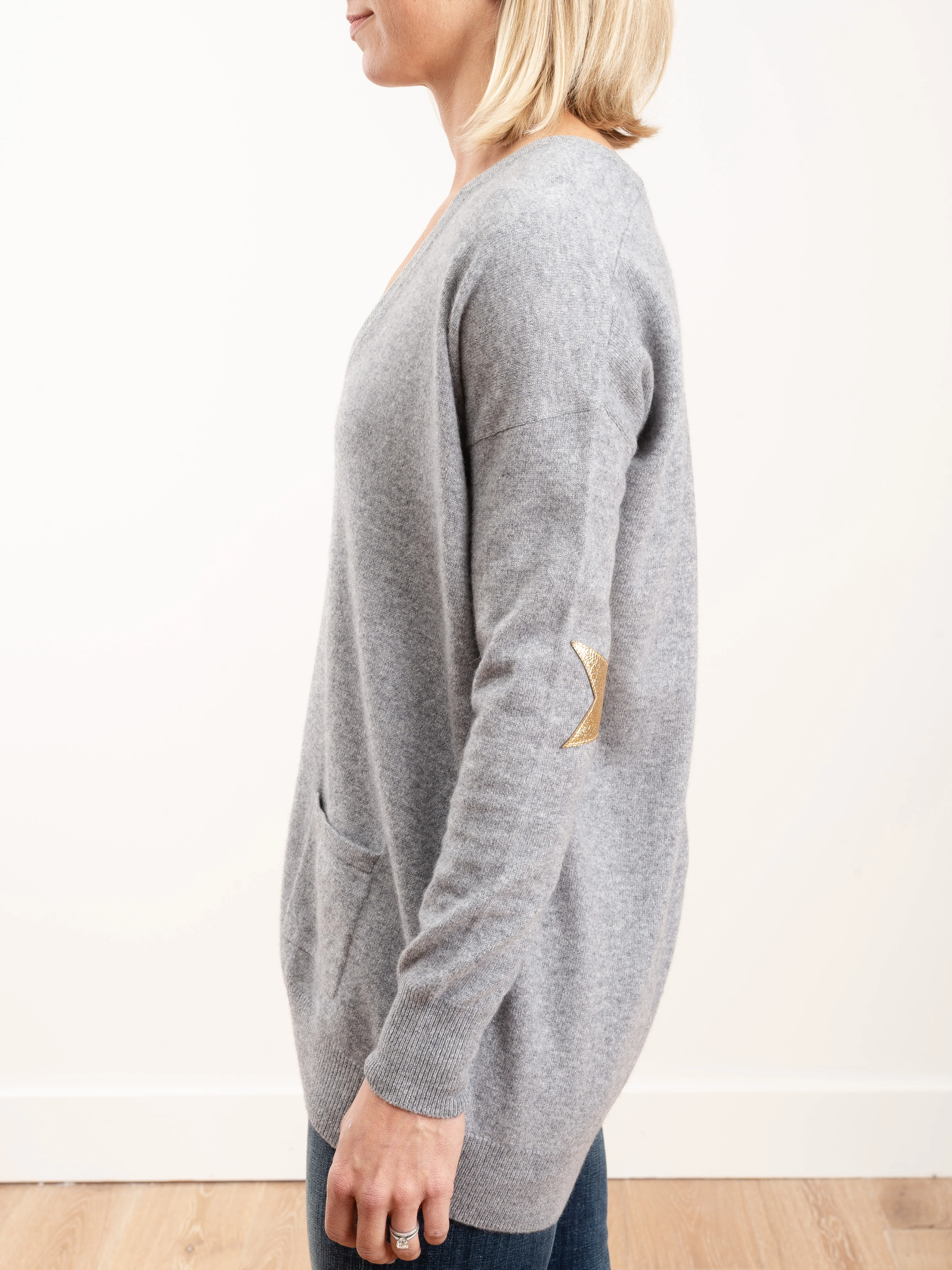 cardigan with star elbow - grey/gold - Image 3