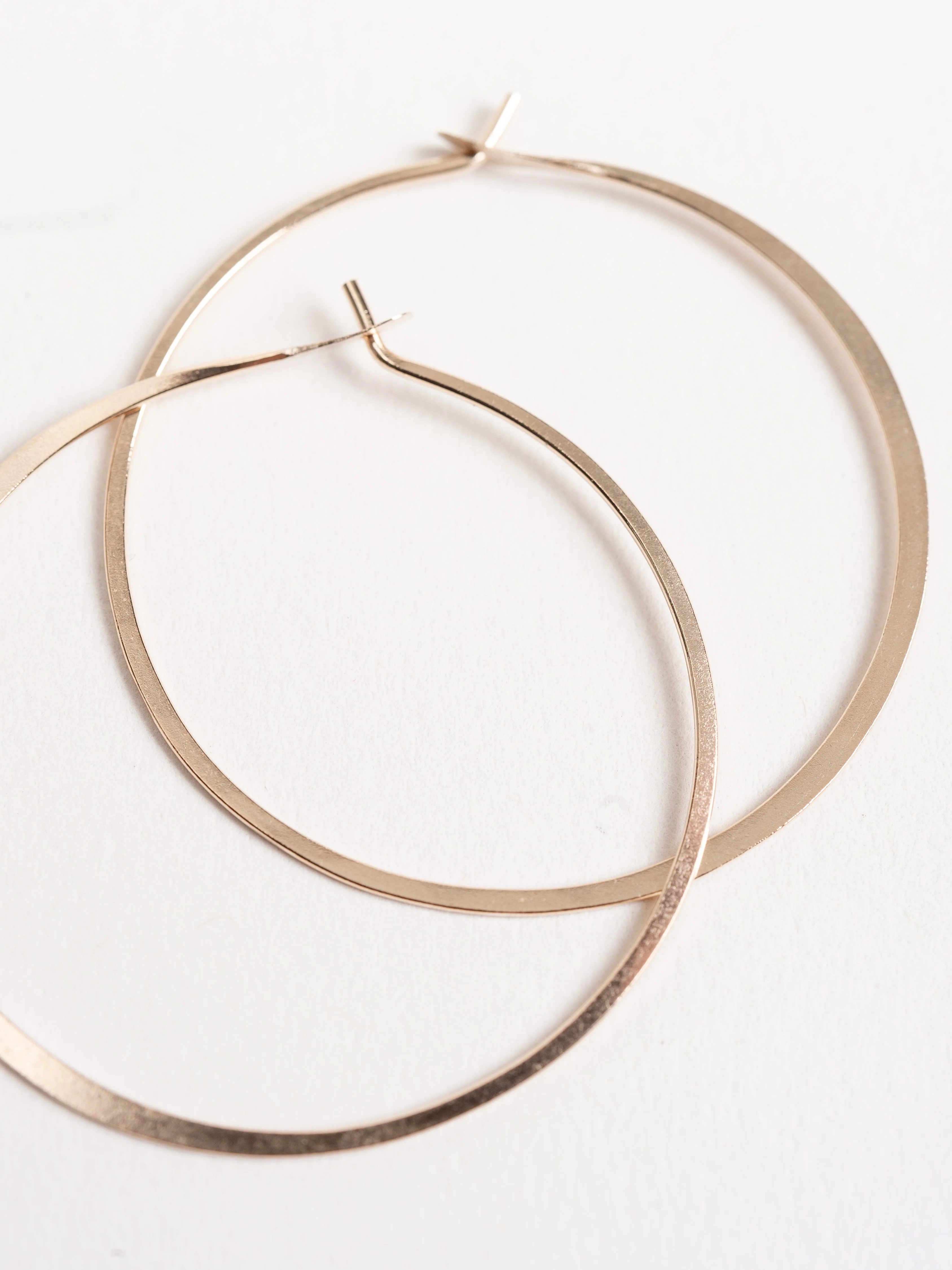 gold hoops - xl - Image 2