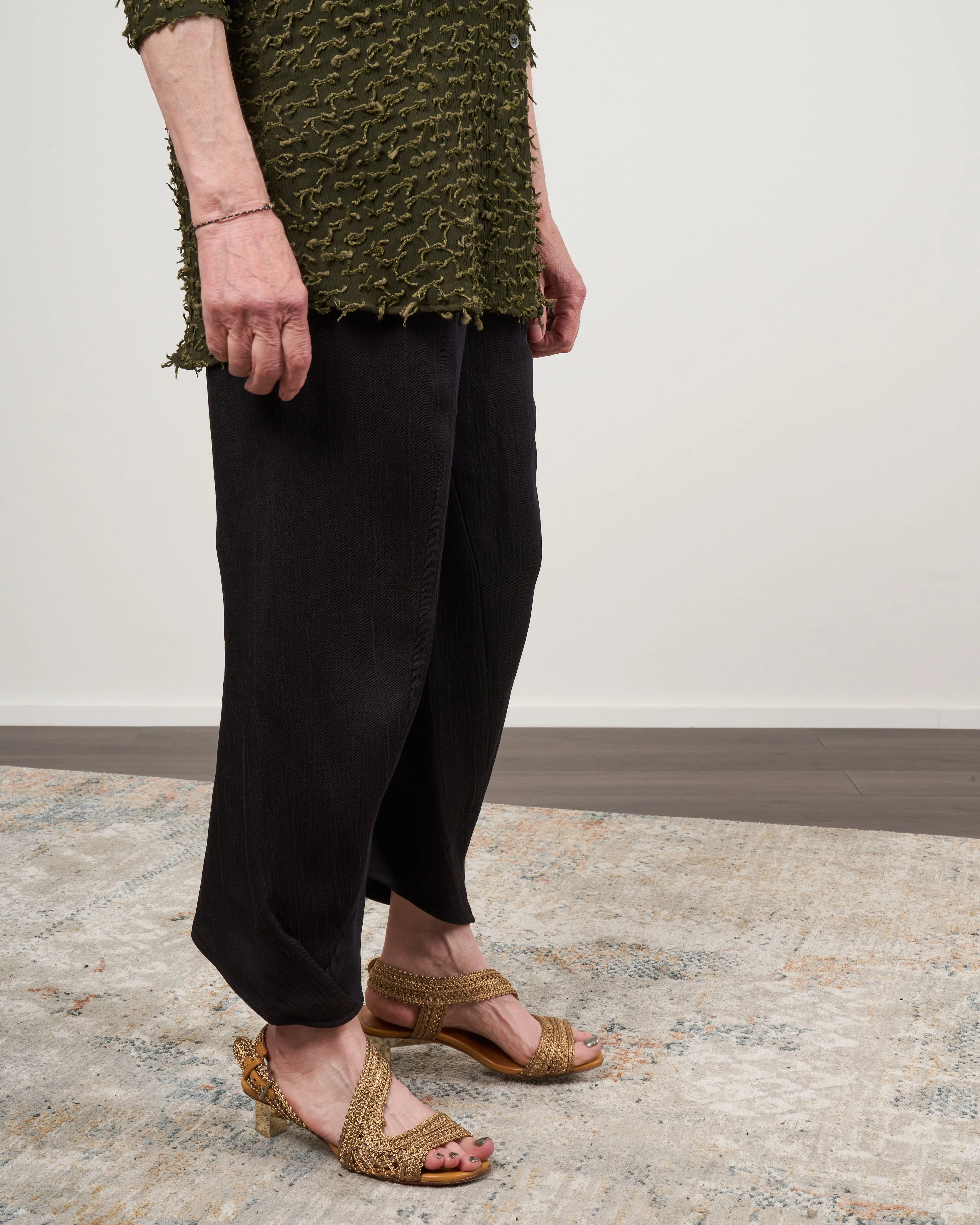 cropped akeo pant - black linen drape - Image 3