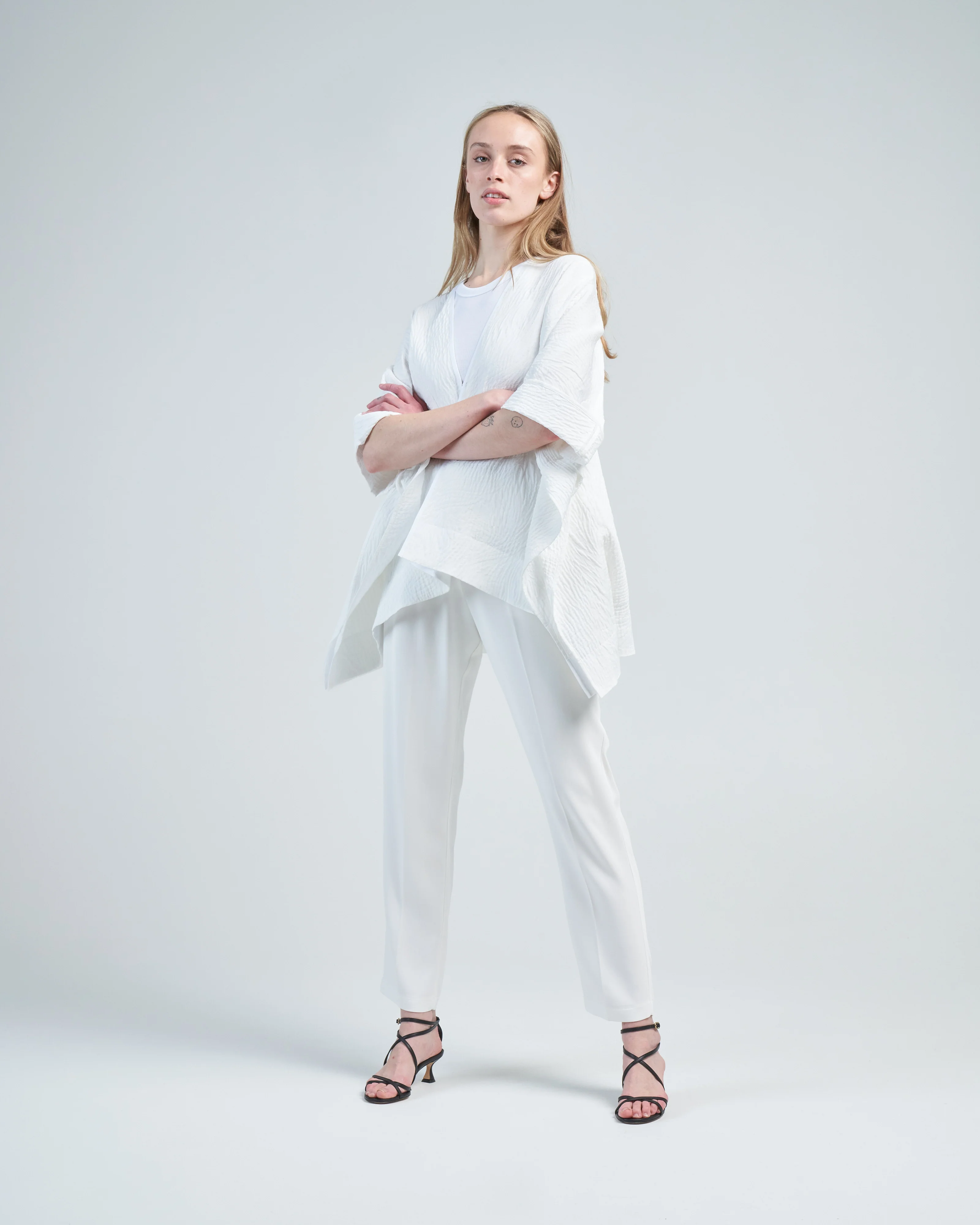 eve square shrug - Image 2