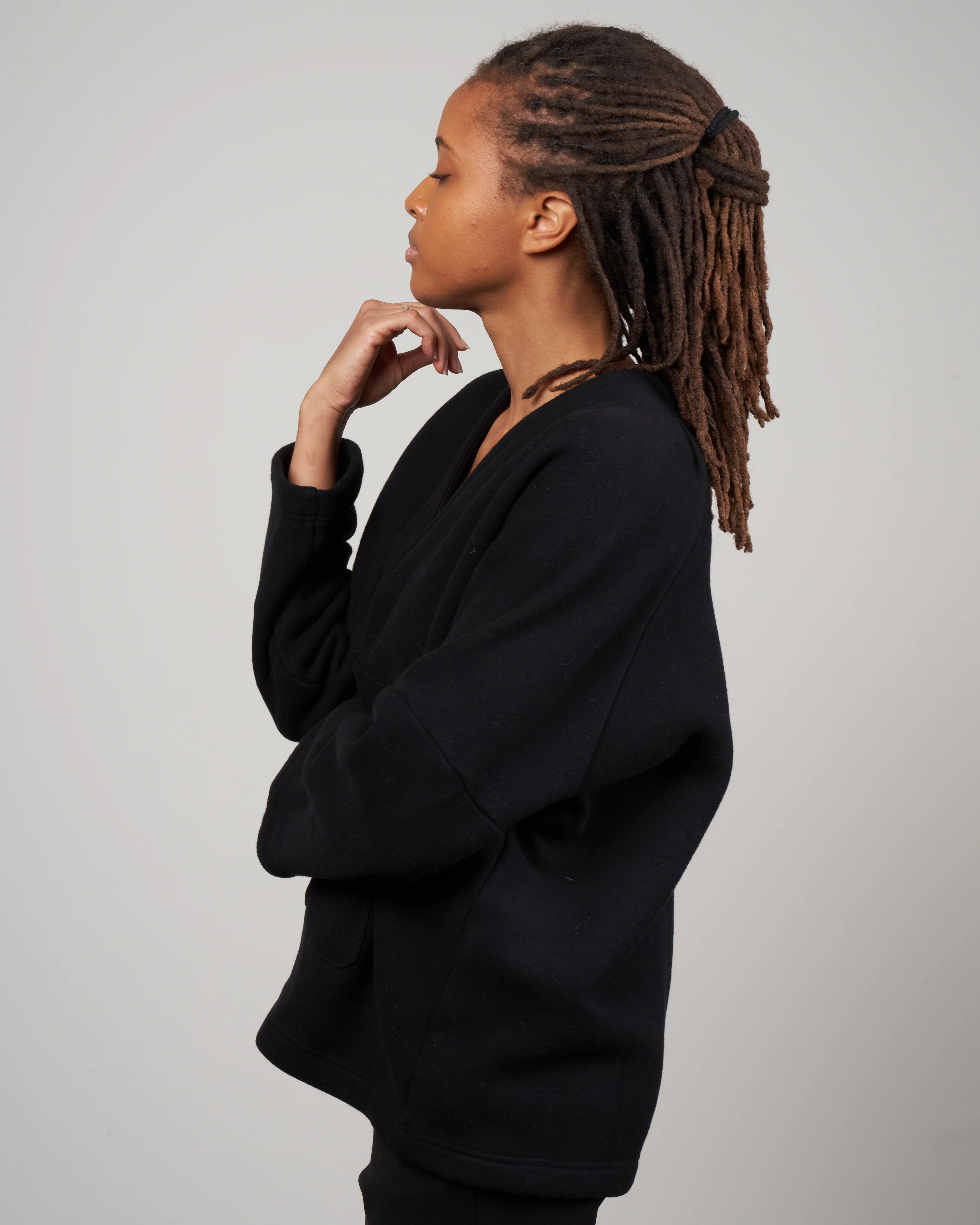 elie poncho - black - Image 3