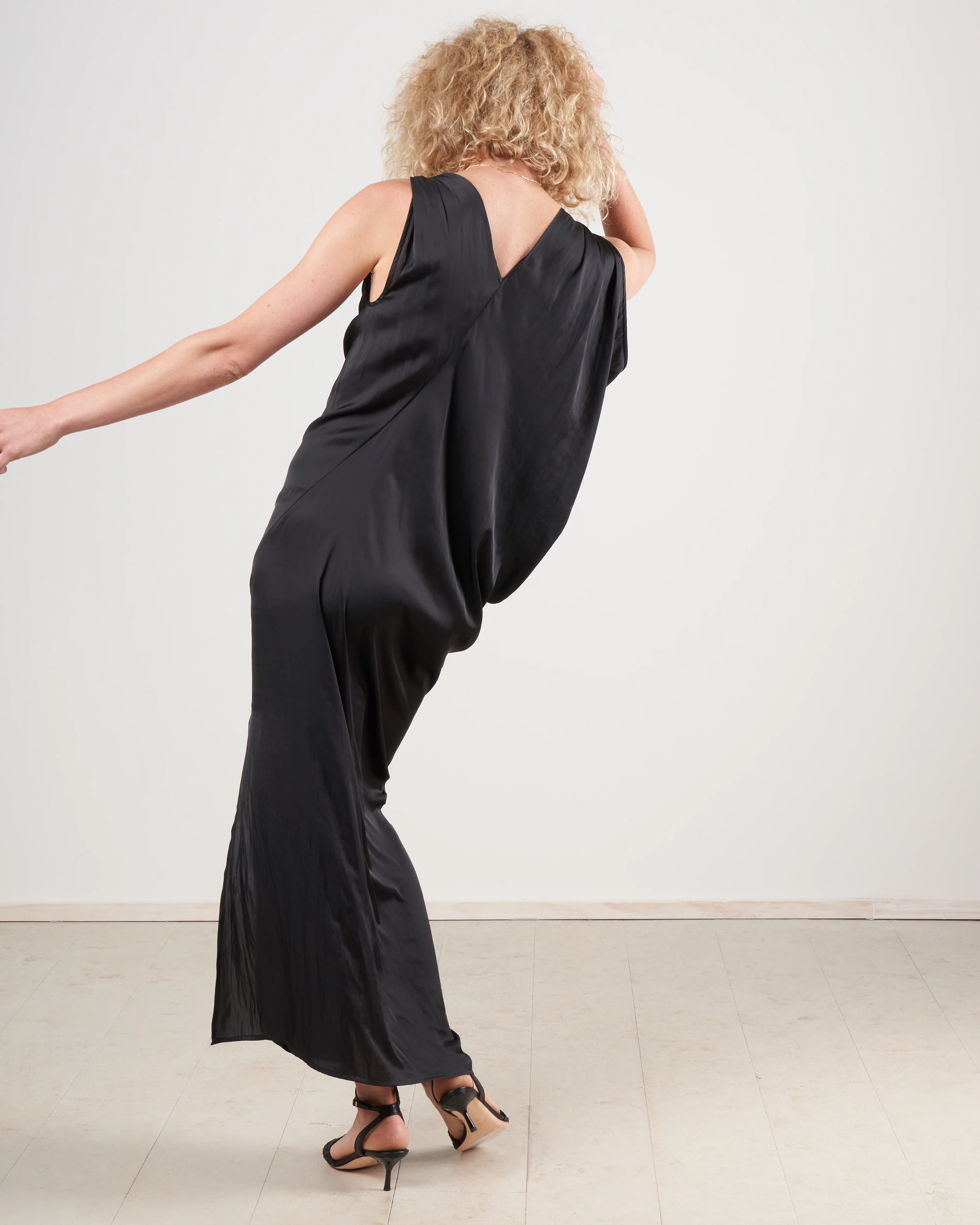 long knot dress - black - Image 4