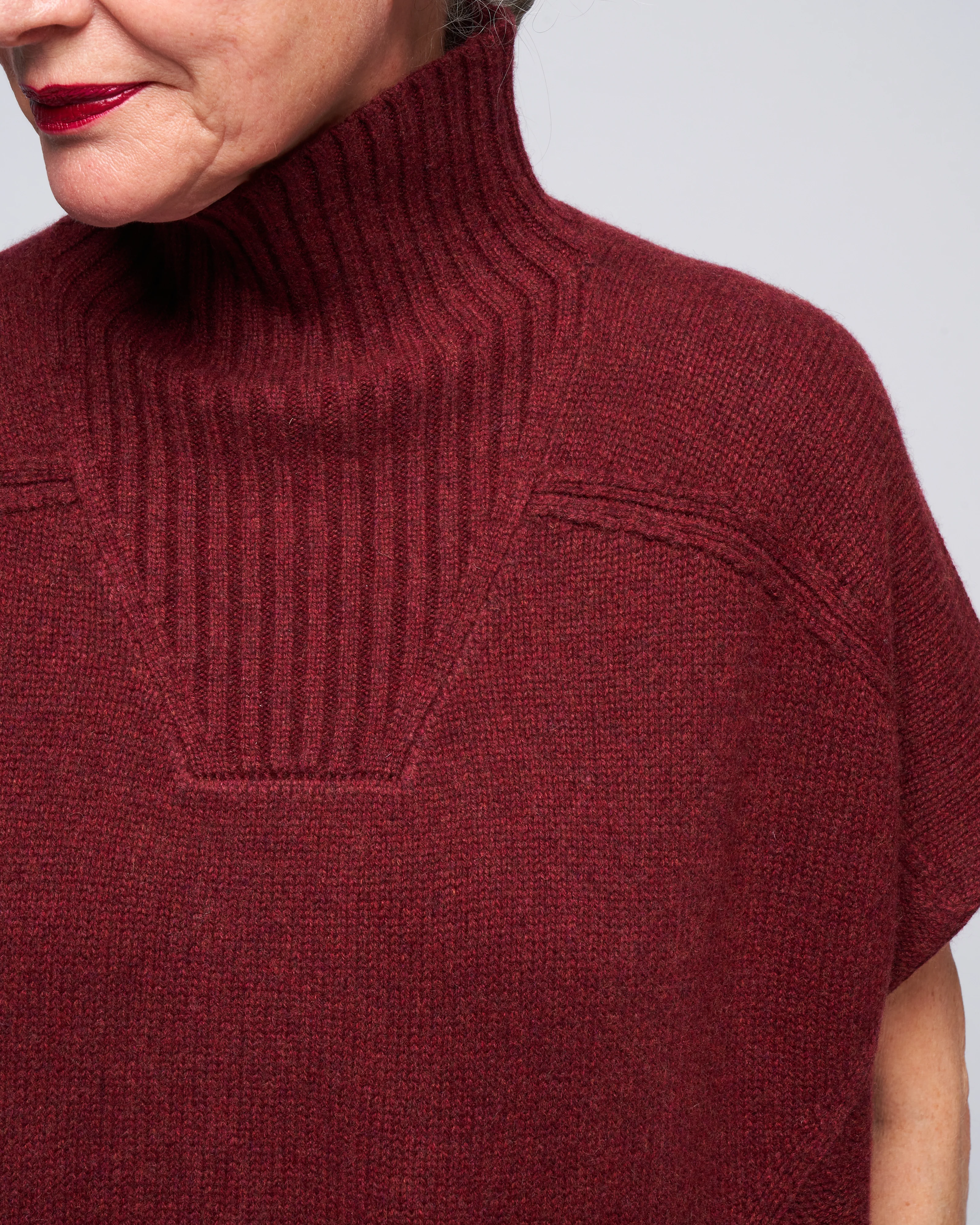 mea poncho - currant - Image 5