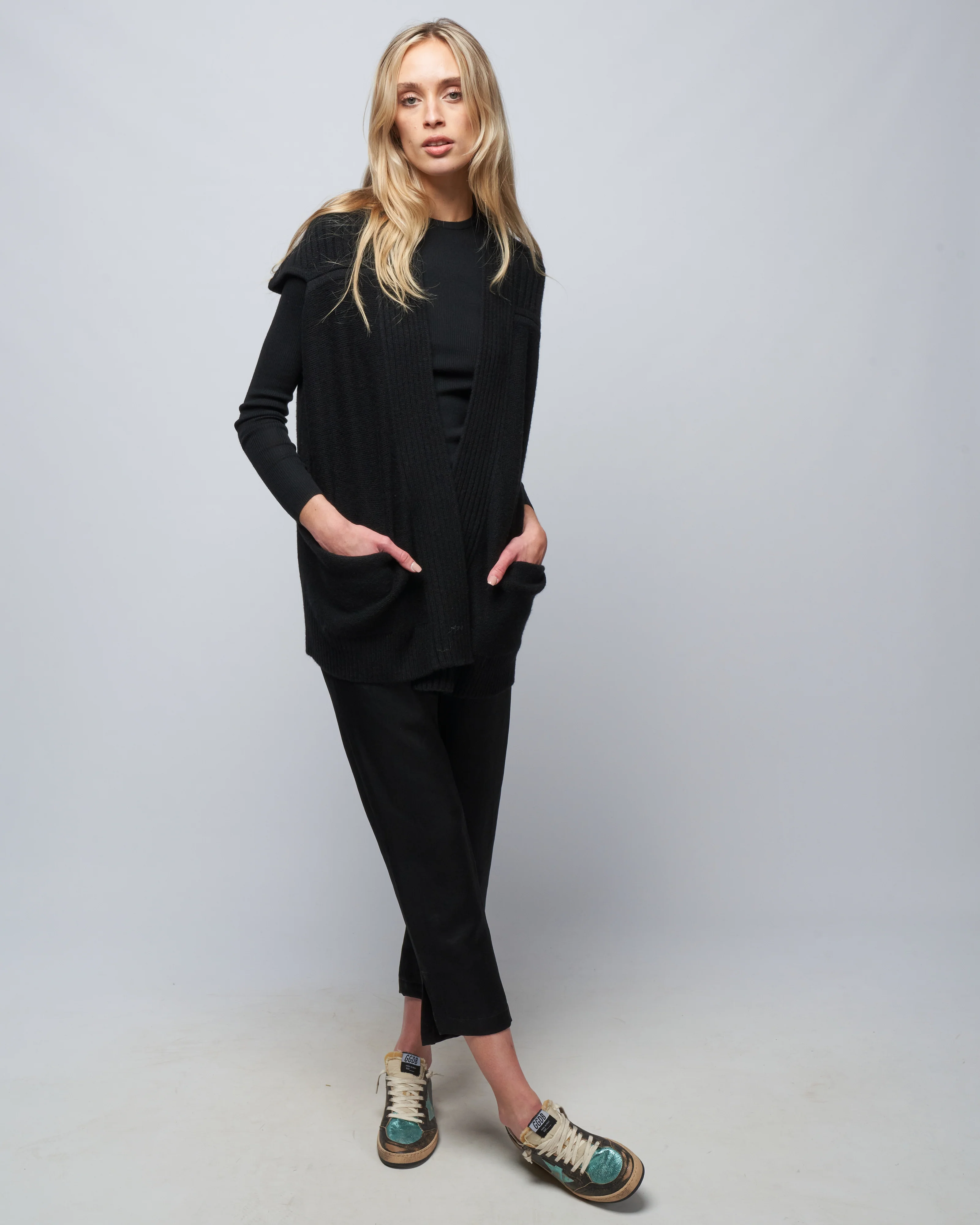 nian shrug- cashmere - black - Image 2