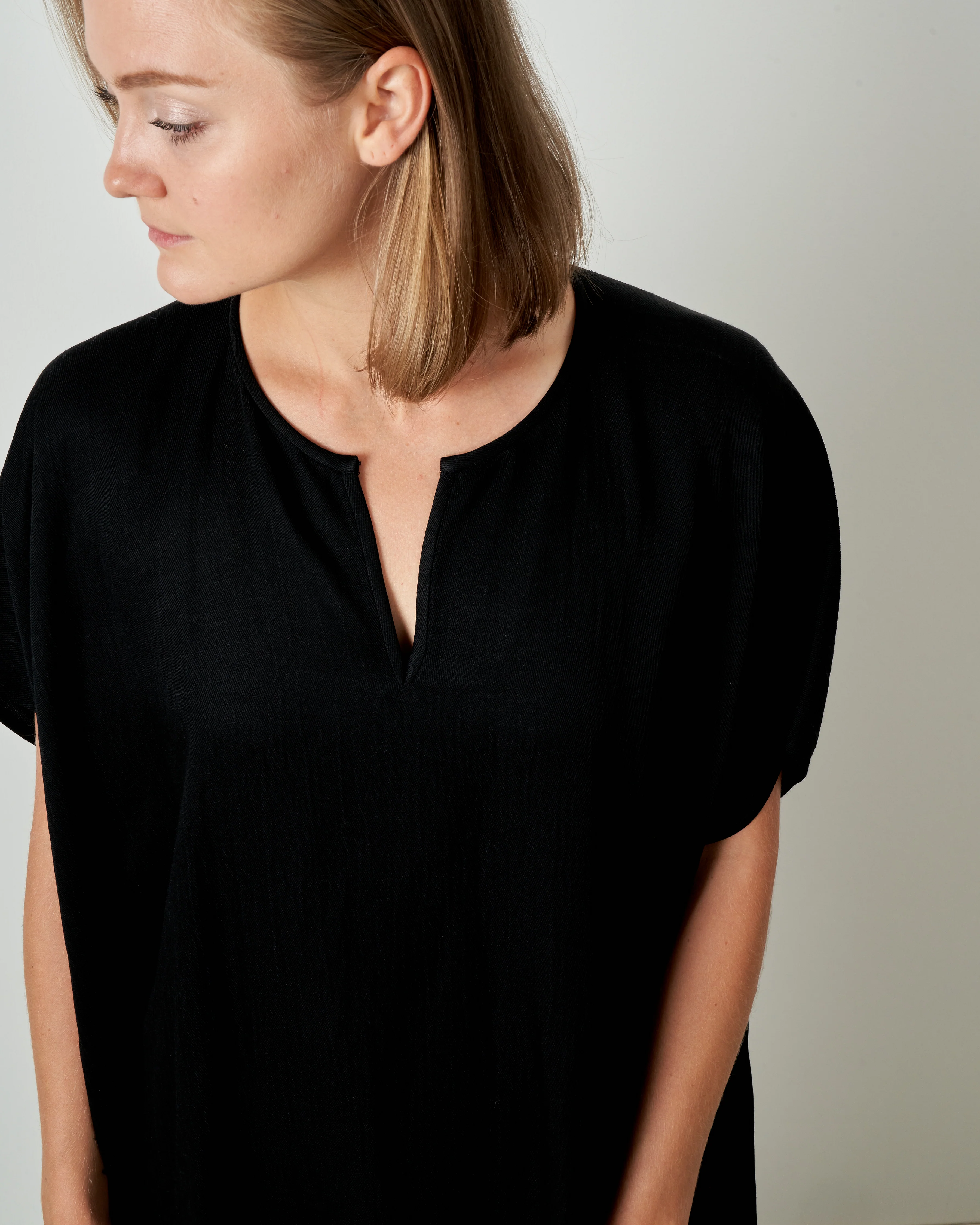 rae linen caftan - black - Image 4