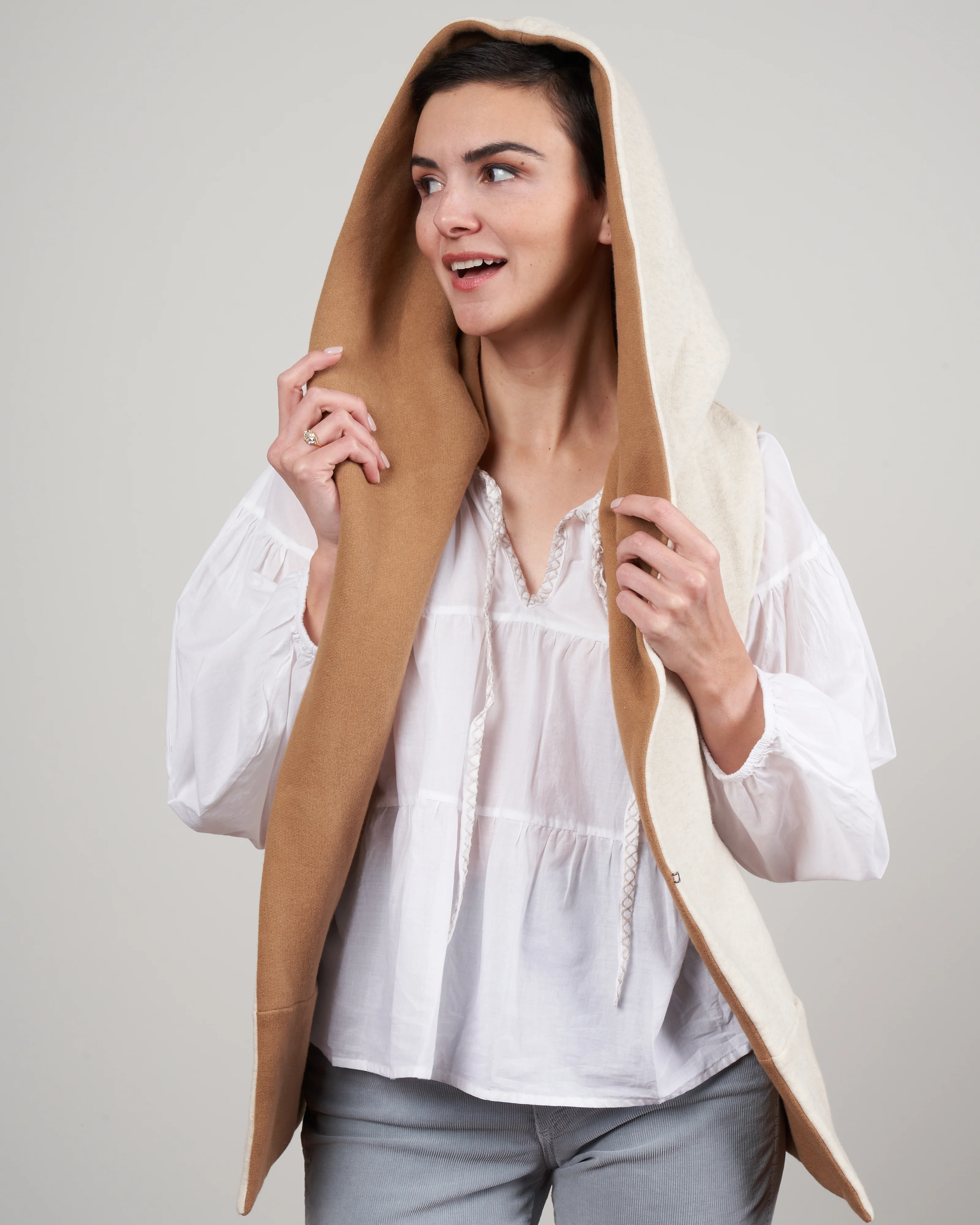 reversible joey jacket vest - camel ivory