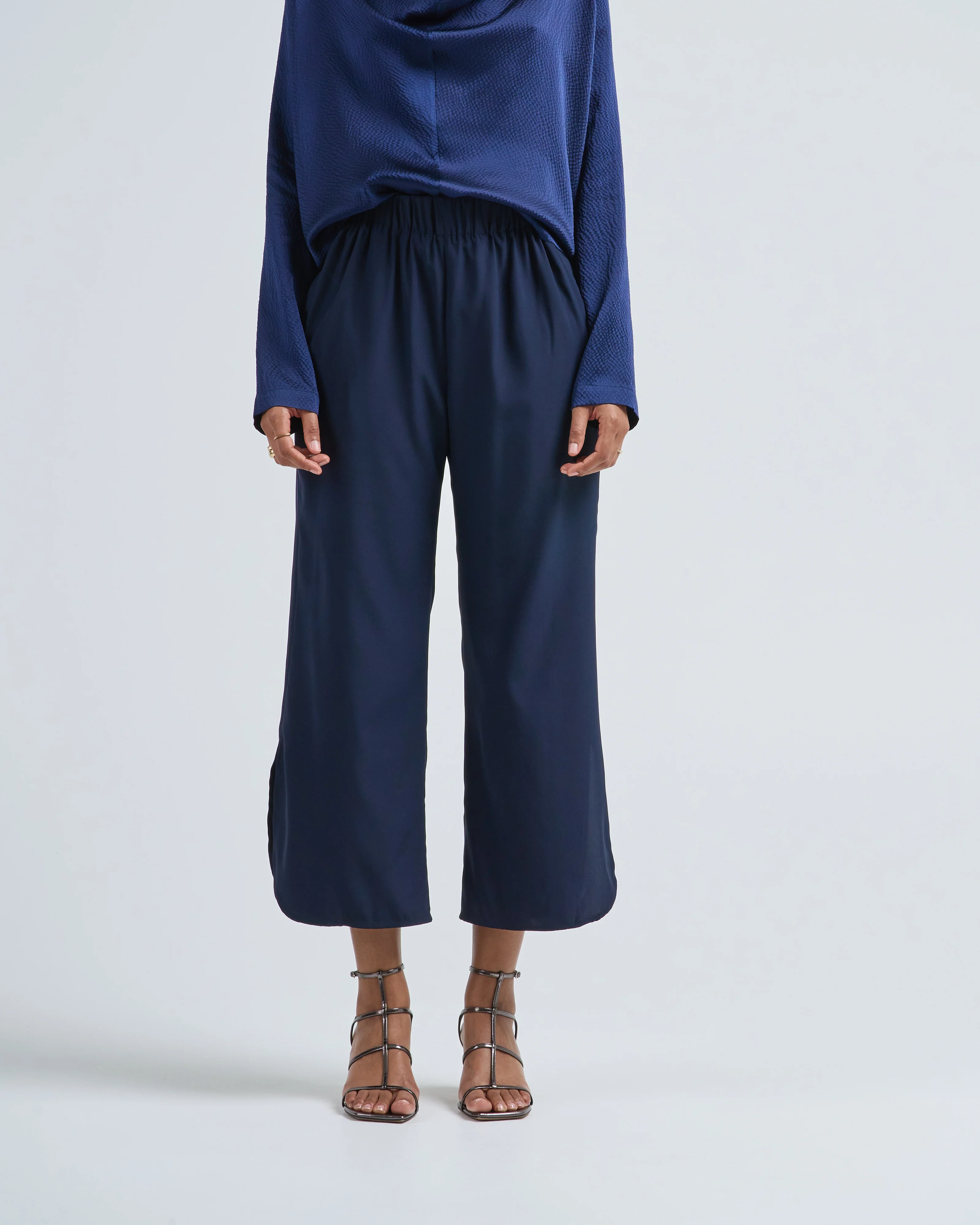 ruched front pant - Image 3