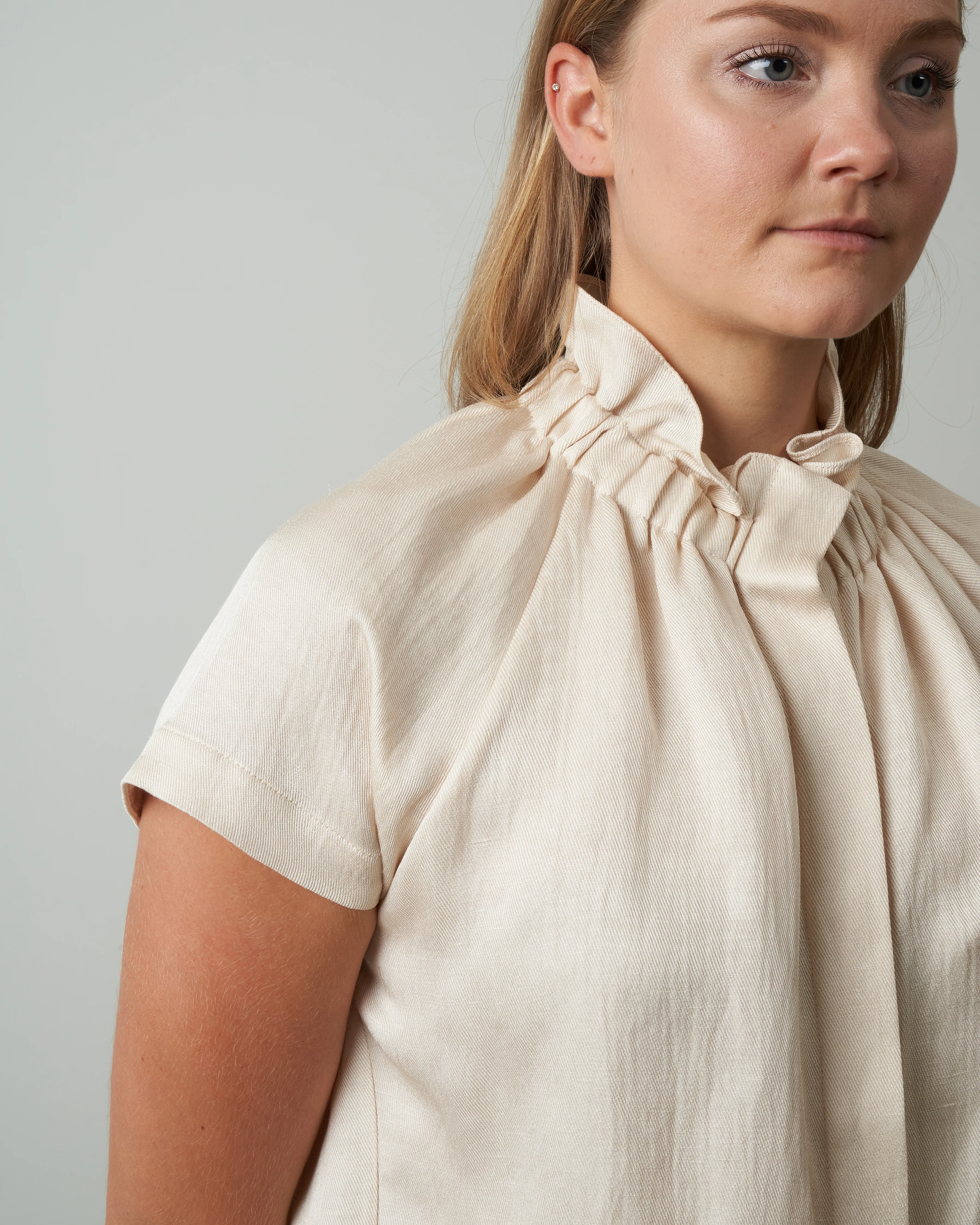 ruched gaban top - greige - Image 3