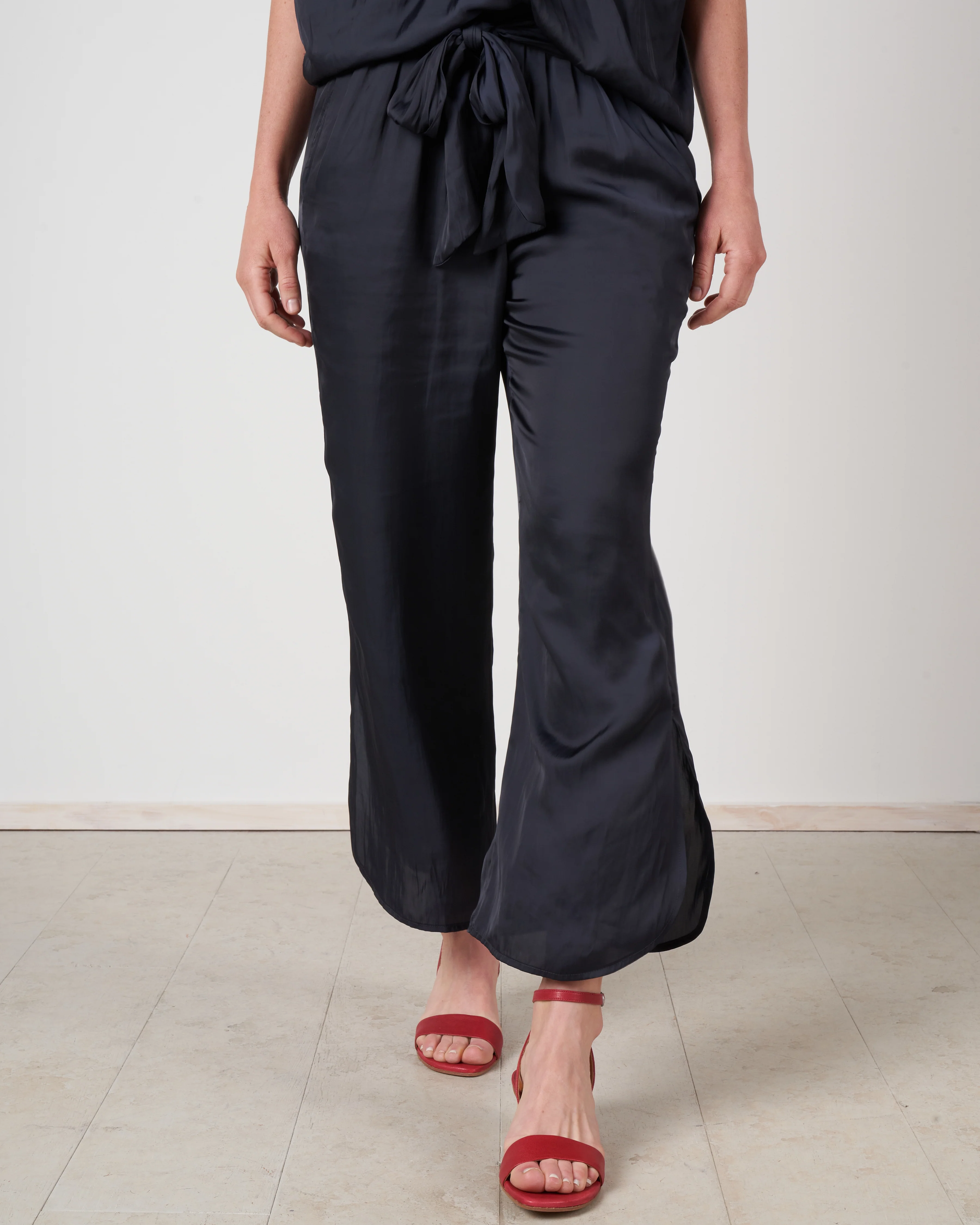 tie front pant - inkjet - Image 2