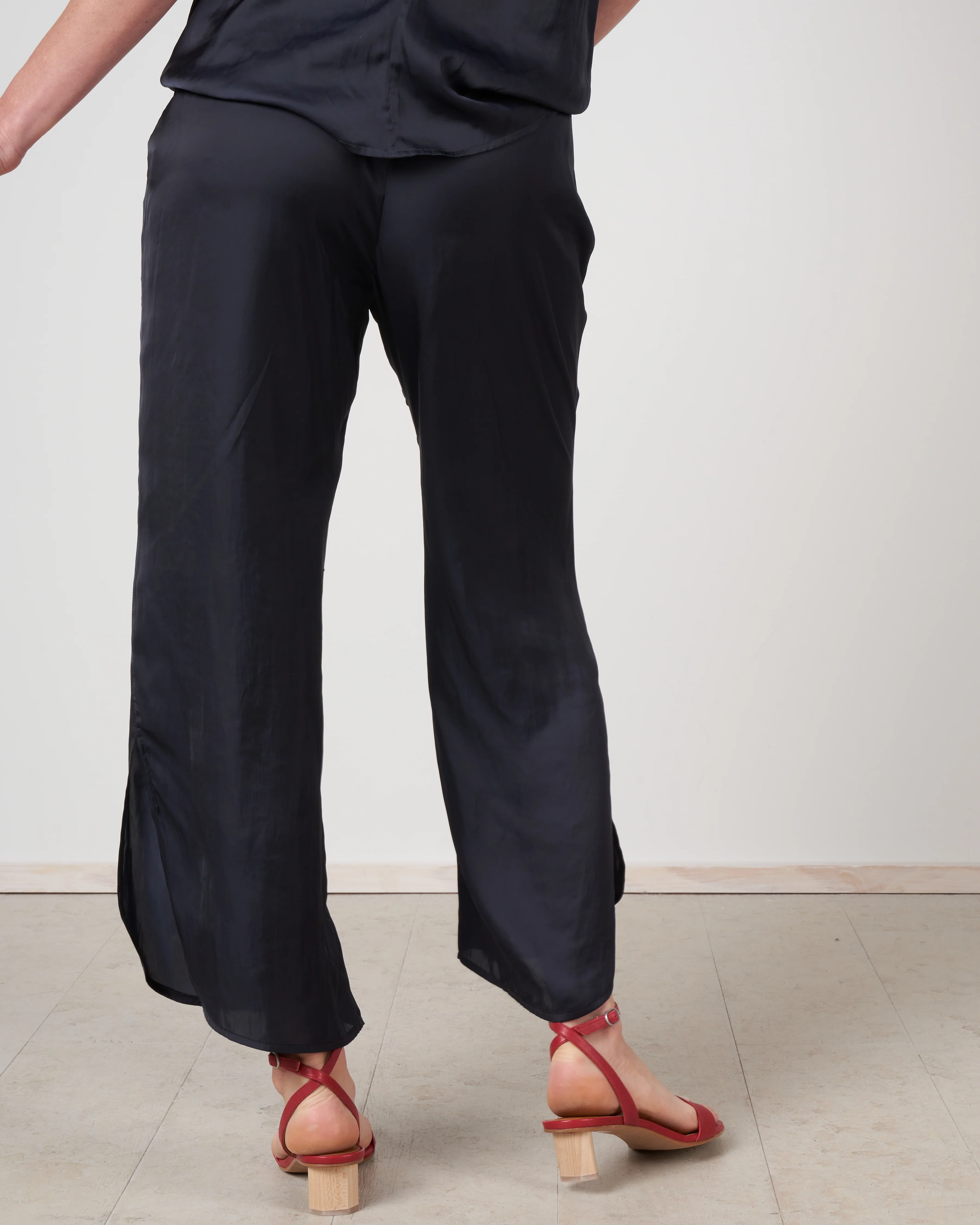 tie front pant - inkjet - Image 3