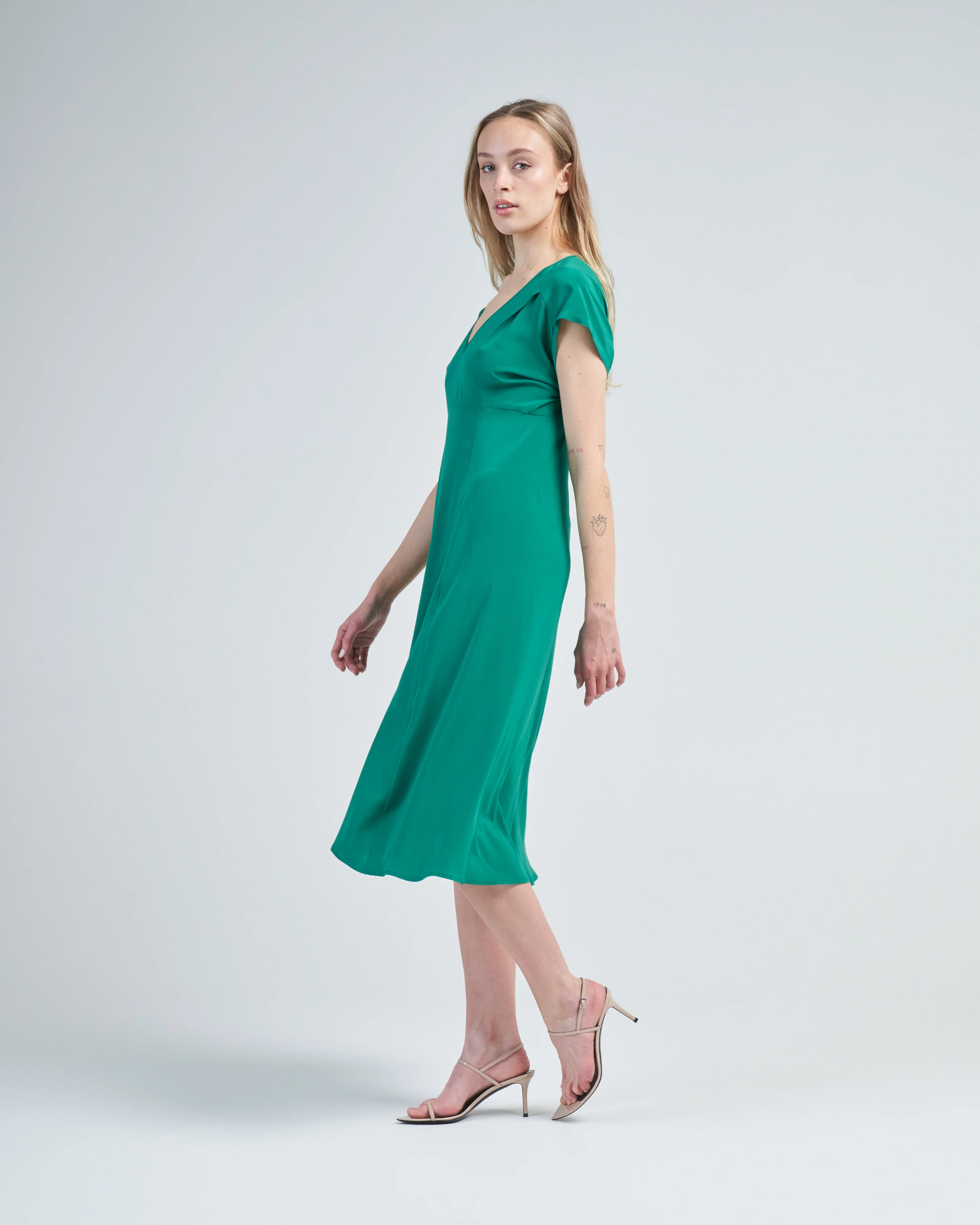 v-neck ama dress - Image 3