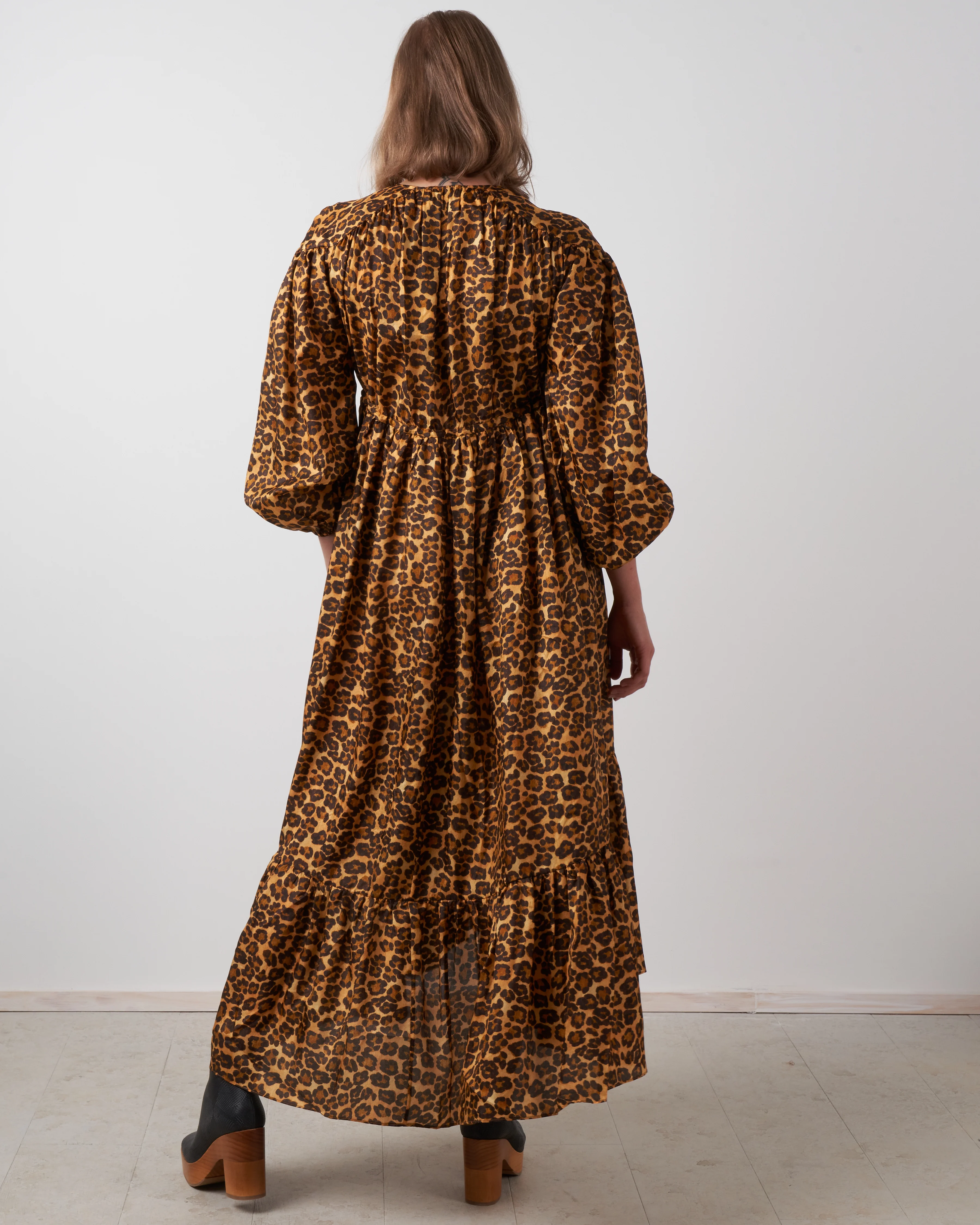 amelie draw long dress - leopard - Image 3