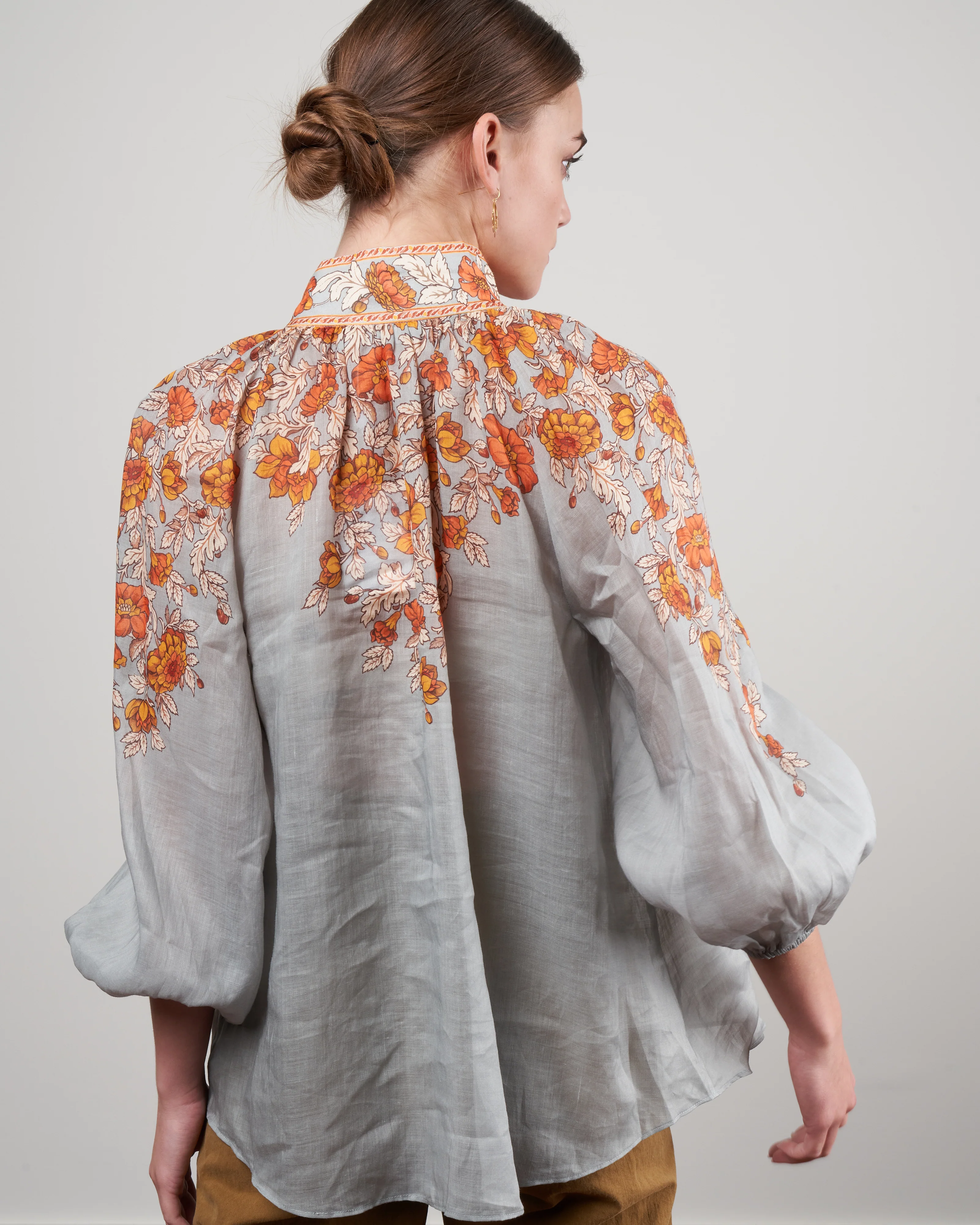 andie billow blouse - dusty blue floral dblf - Image 4