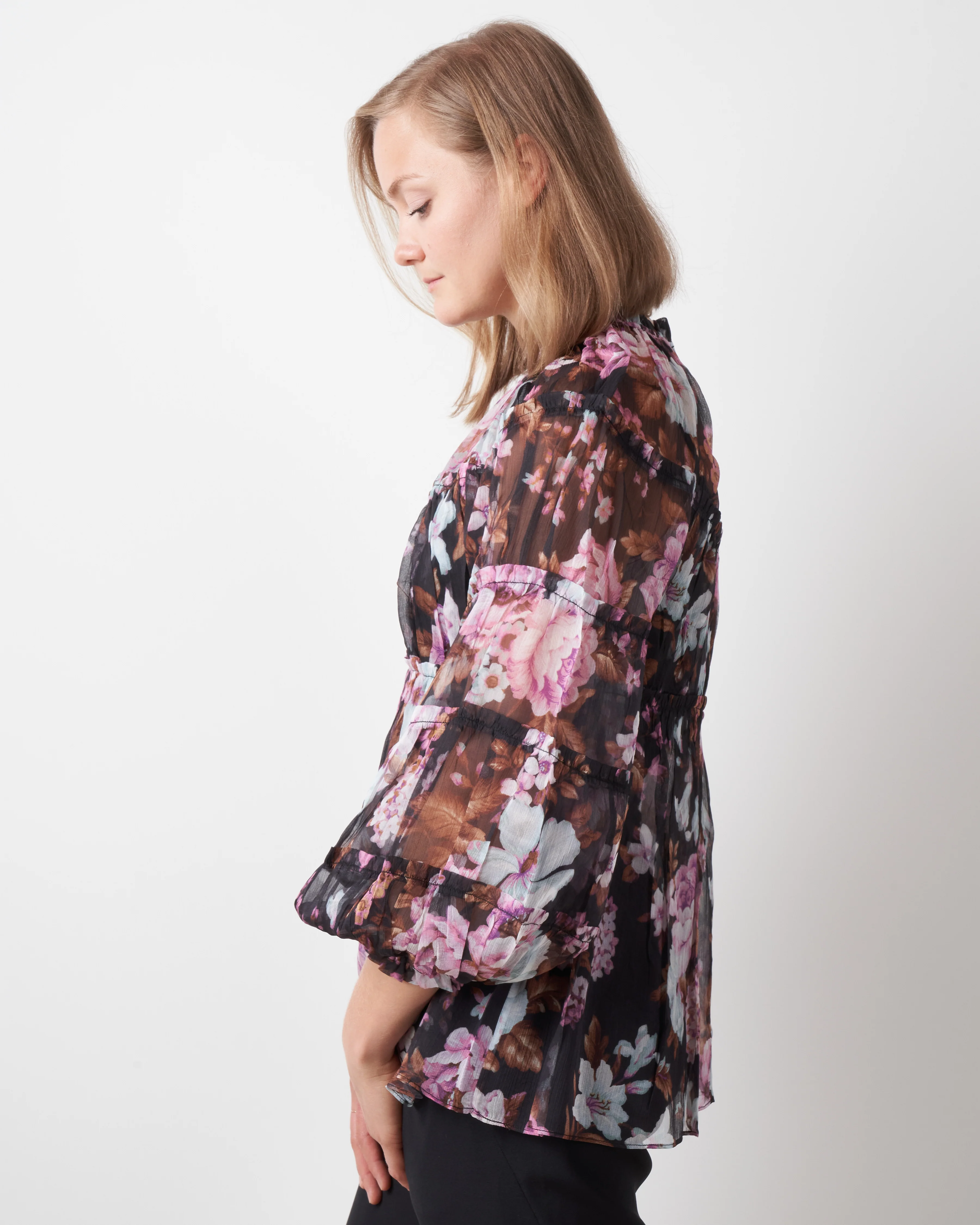 charm tiered blouse - black floral - Image 2