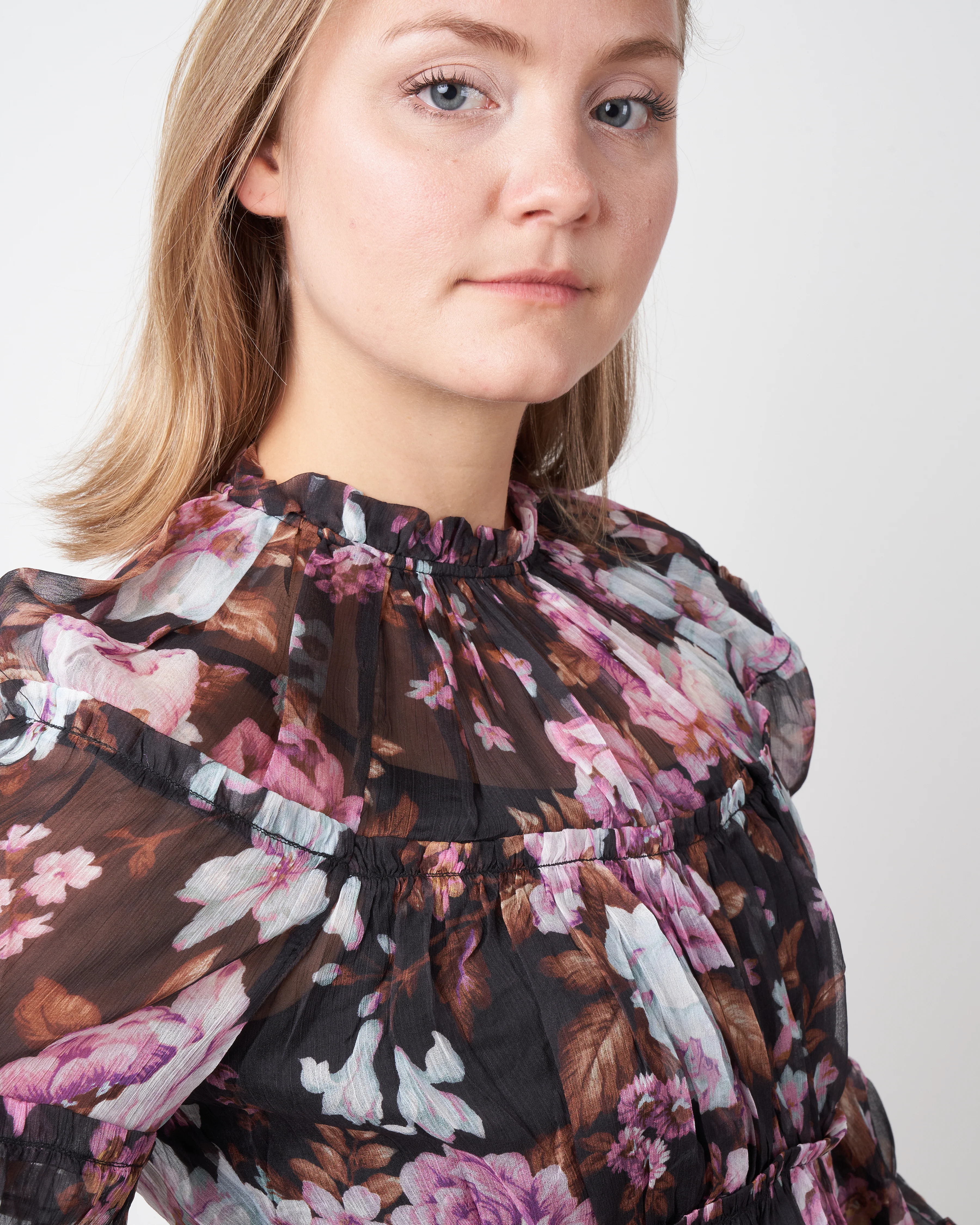 charm tiered blouse - black floral - Image 5