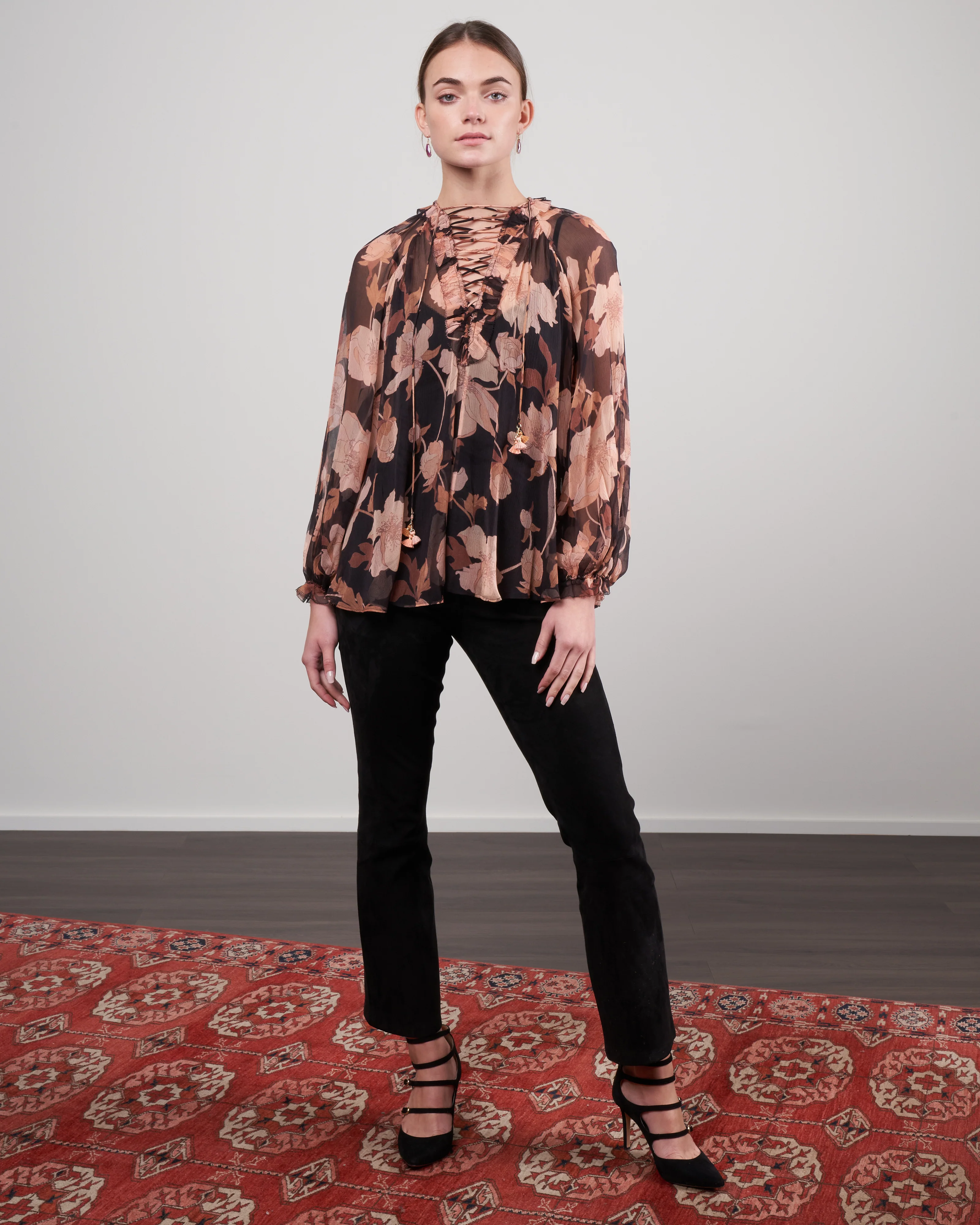 concert lace-up blouse - black peonies blkpeos - Image 2