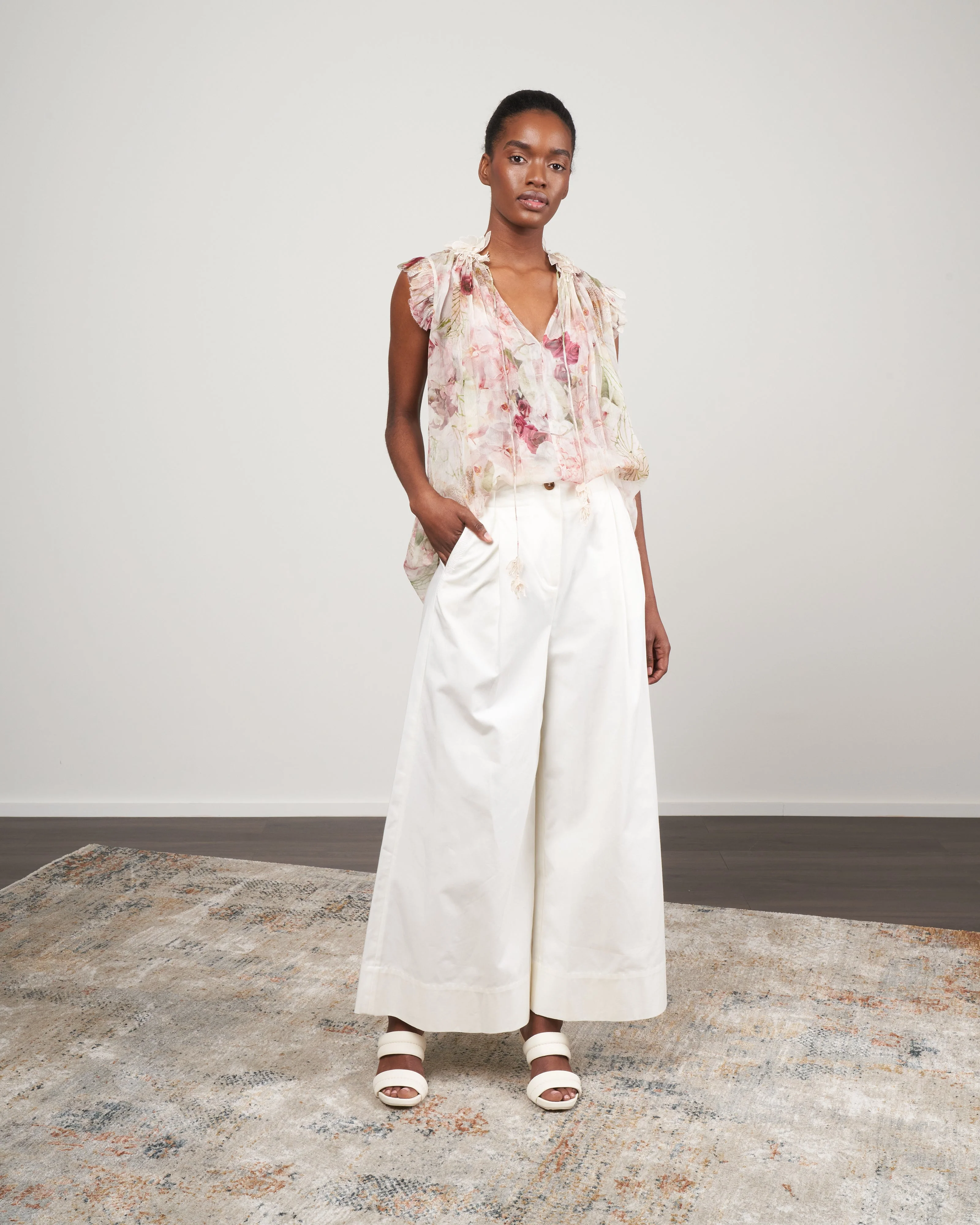 dancer flutter tank - alabaster garden floral - Image 2