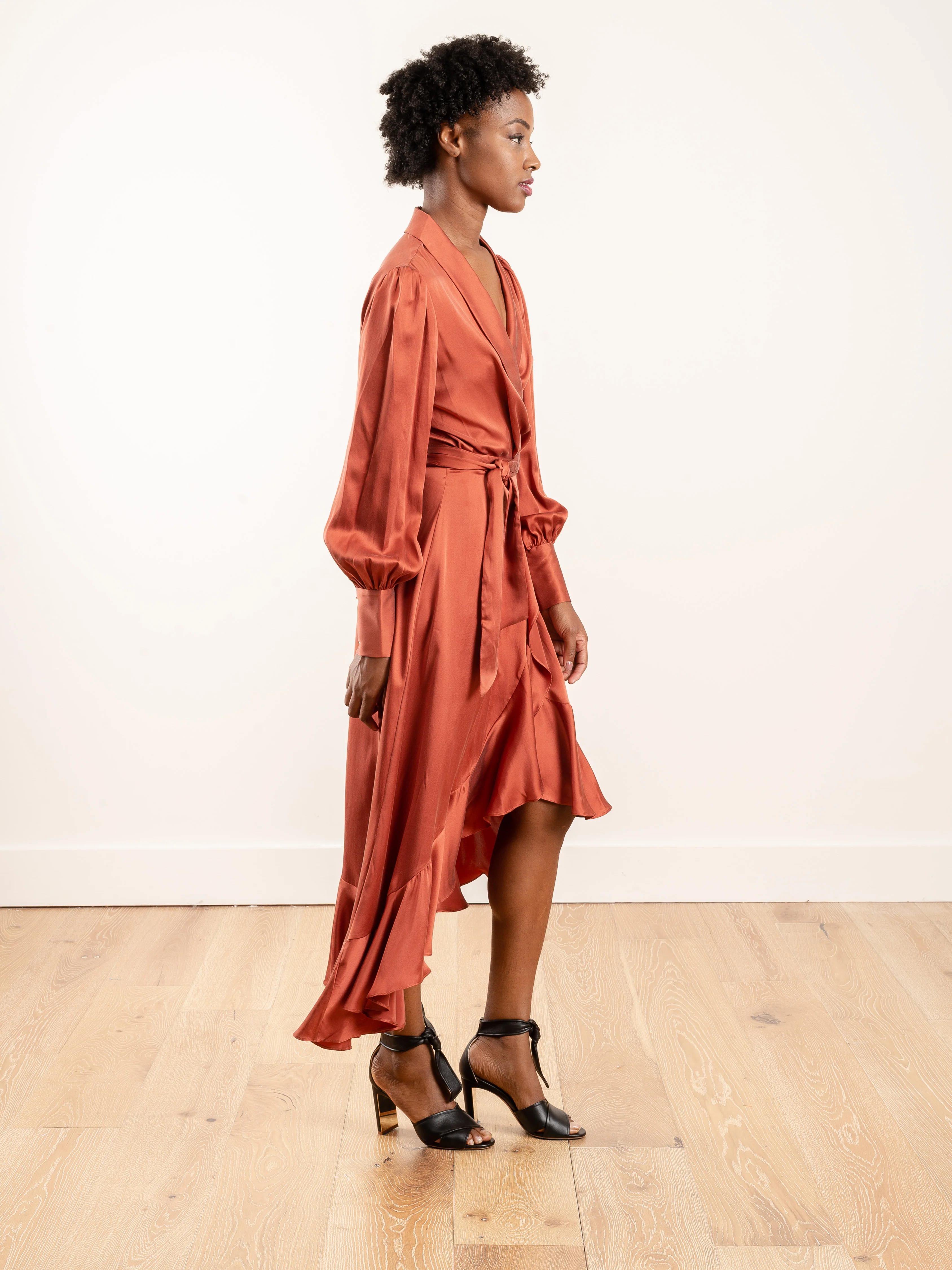 espionage silk wrap midi - rouge - Image 3