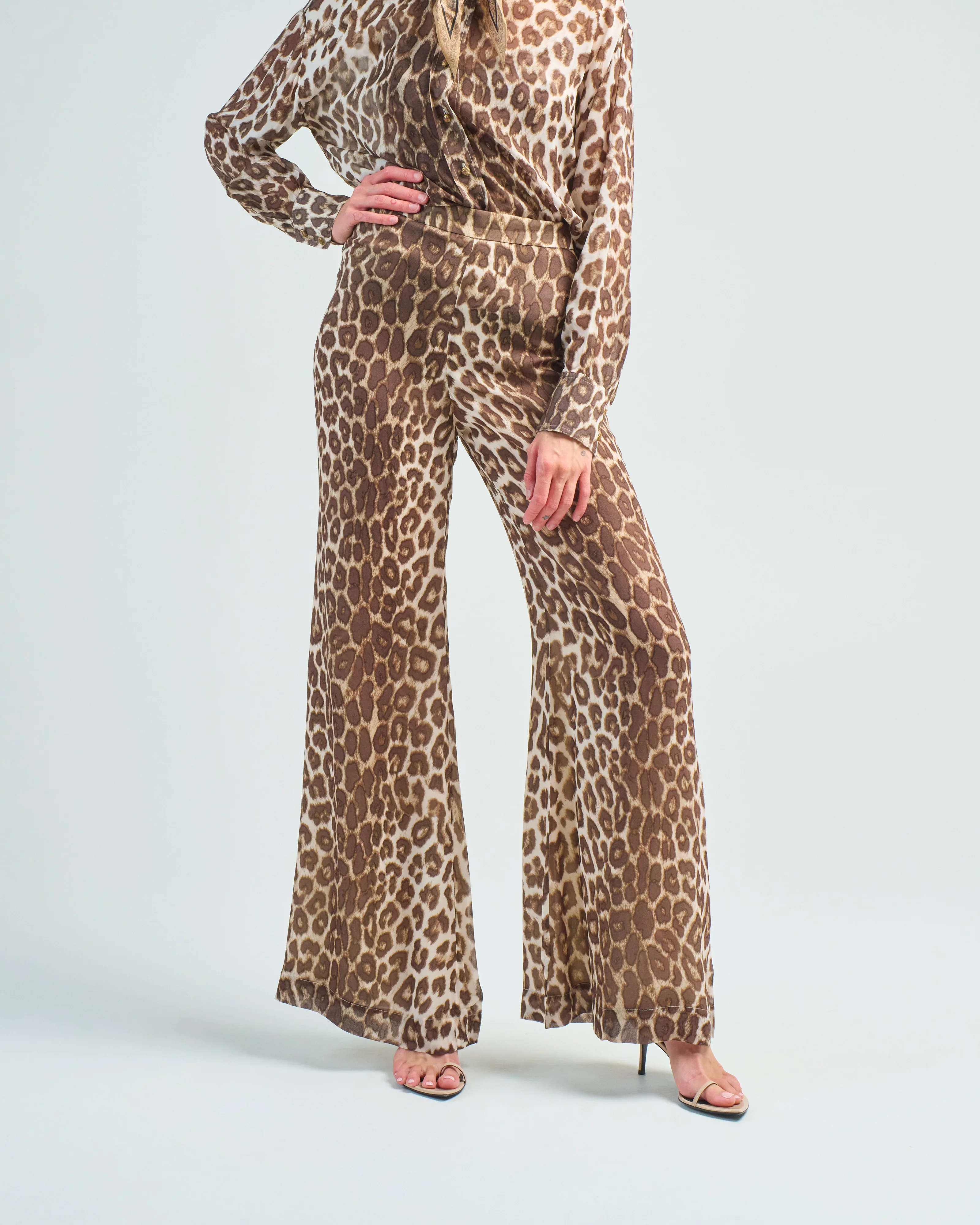 illustration flare pant - Image 2
