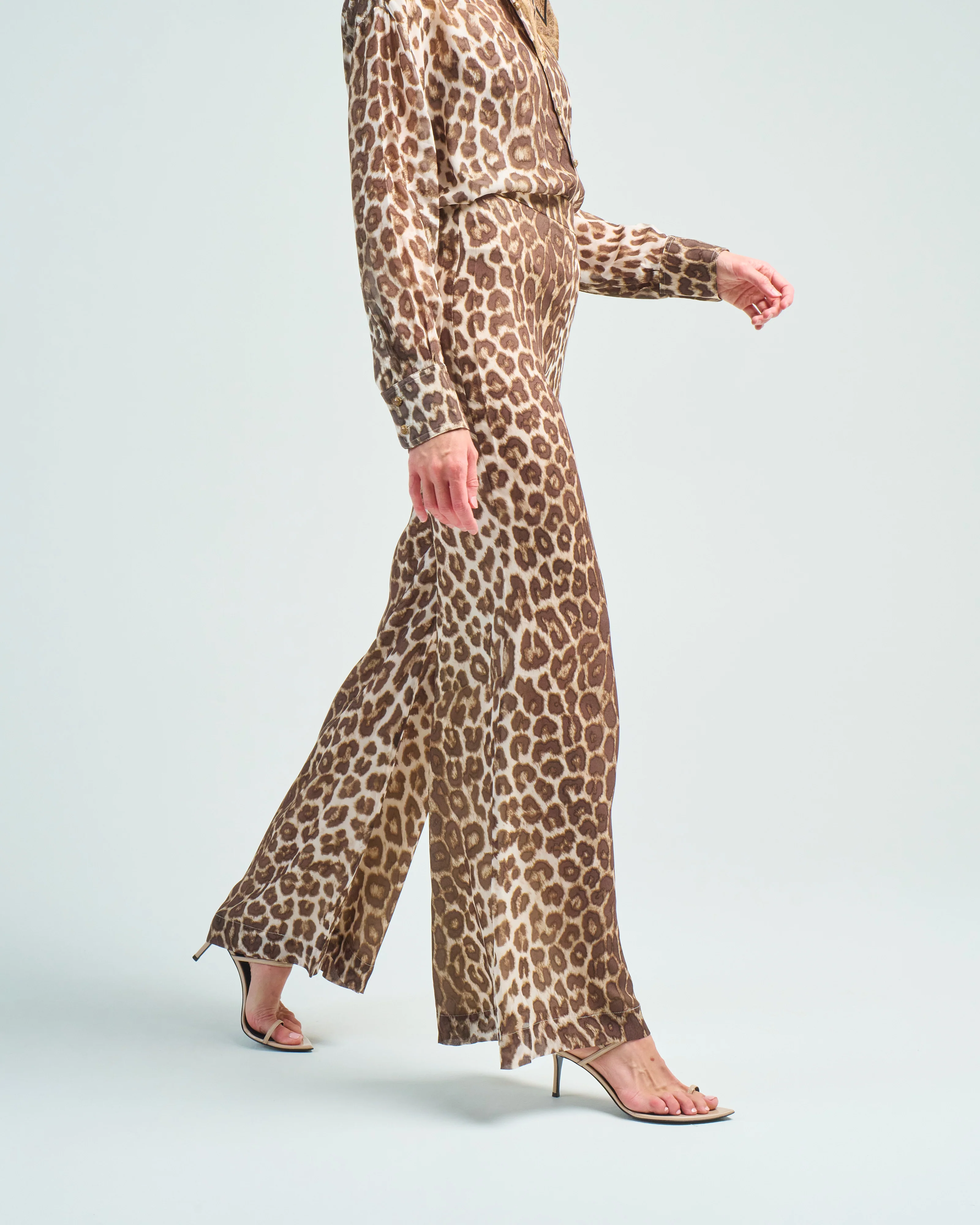 illustration flare pant - Image 3