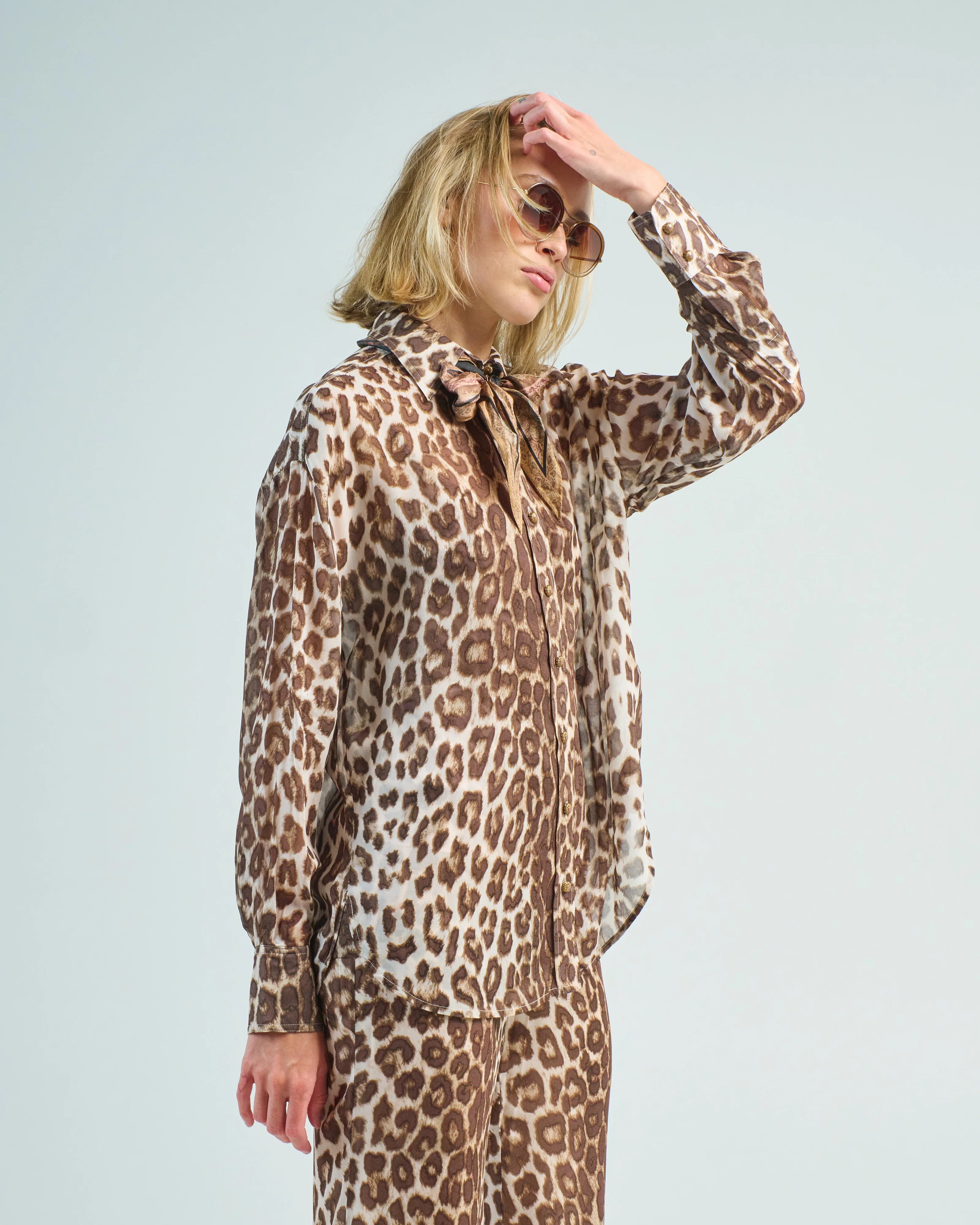illustration leopard shirt - Image 3