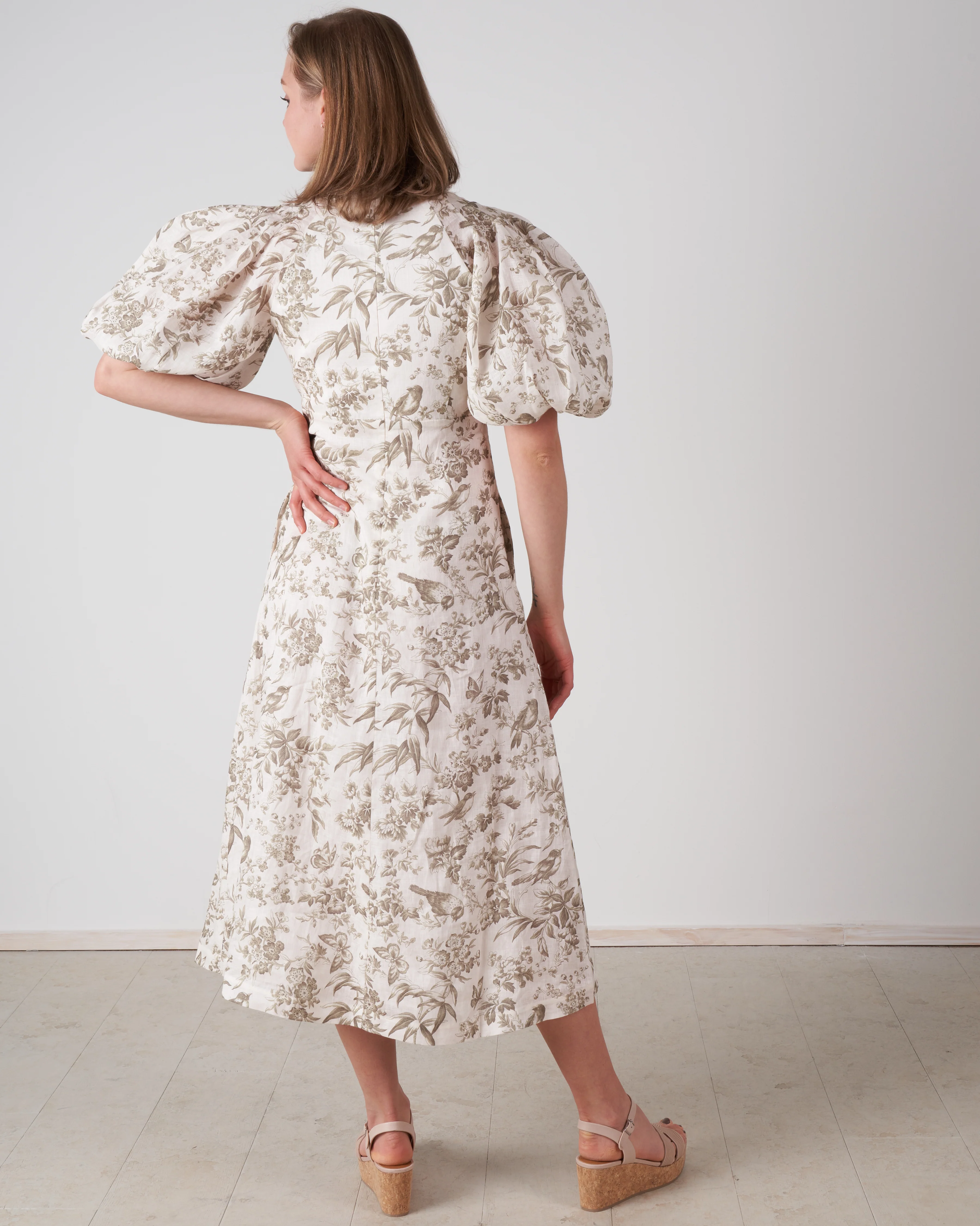 linen day midi dress - olive toile print - Image 3