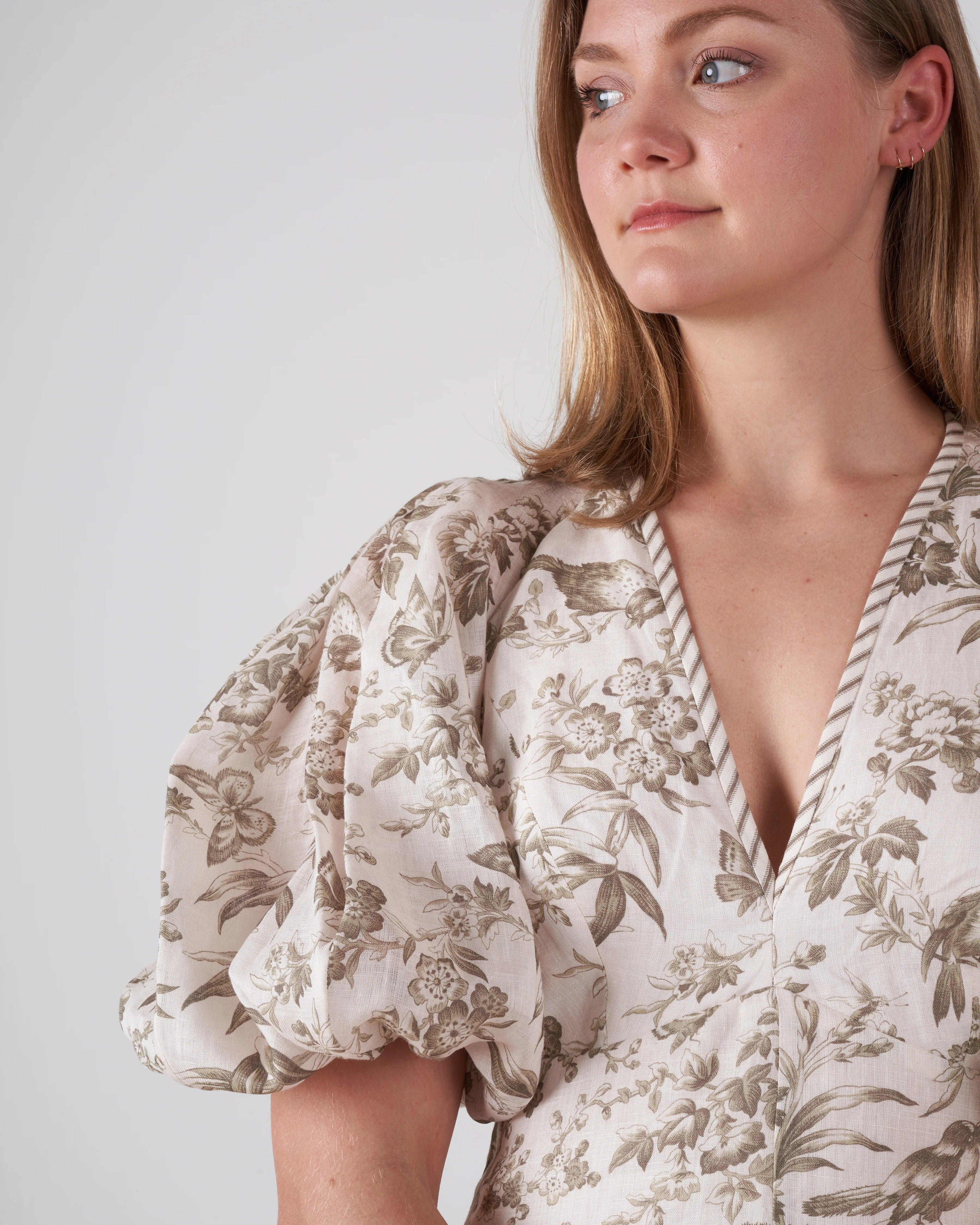 linen day midi dress - olive toile print - Image 5